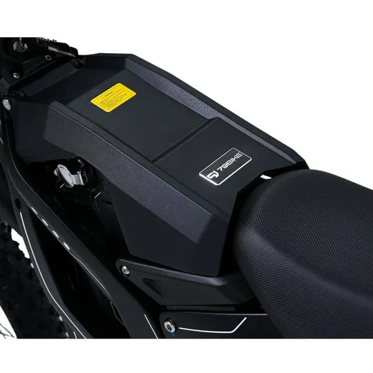 GT_Battery_Lid_Black.webp