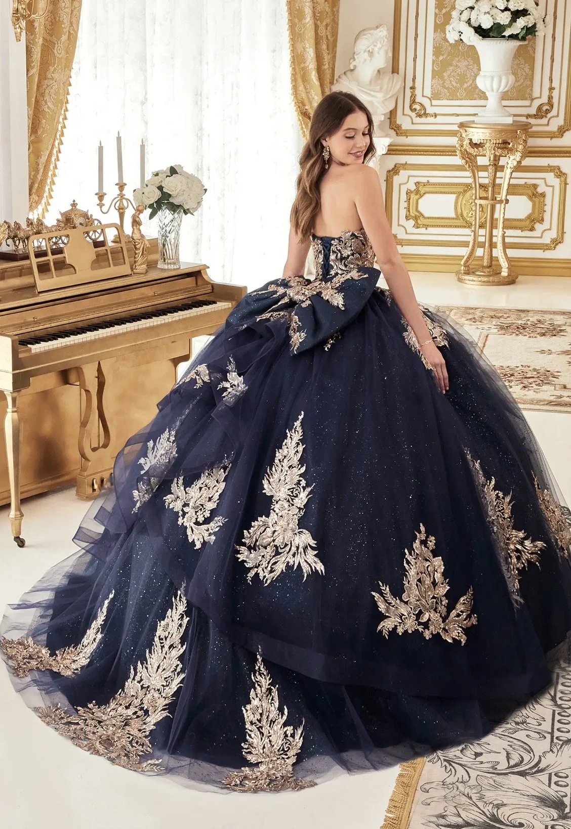 Strapless Layered Ball Gown with Bow Detail
STYLE: GV15715
Navy Blue
Size: XS - 3XL