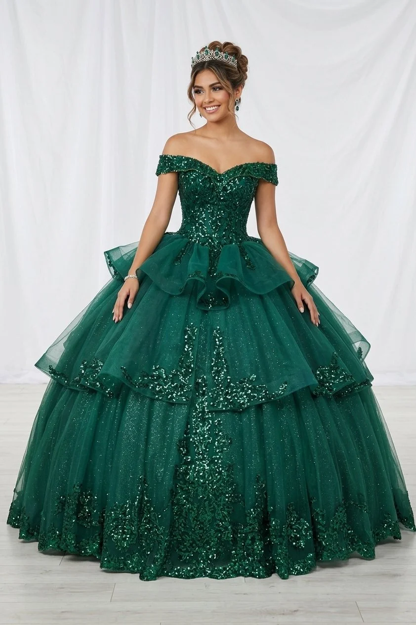 Multi-layer Skirt with rhinestones dress
Style: GVC325-5
Size: S - 3XL
Navy Blue
Green