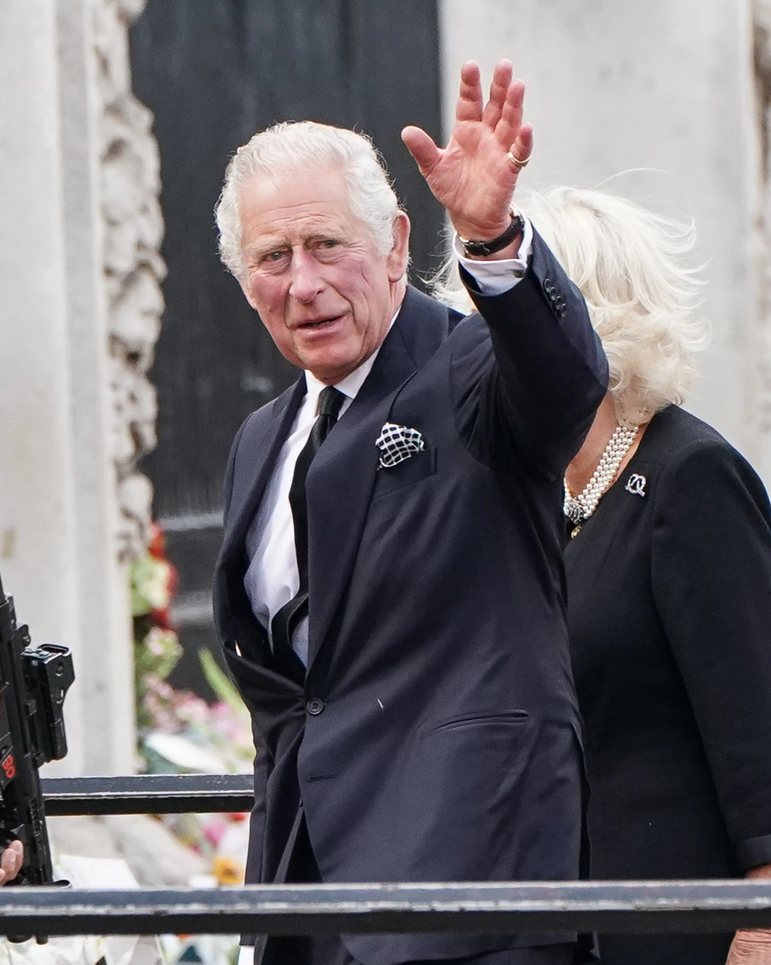 King Charles two days after death of the Queen returns to London 
