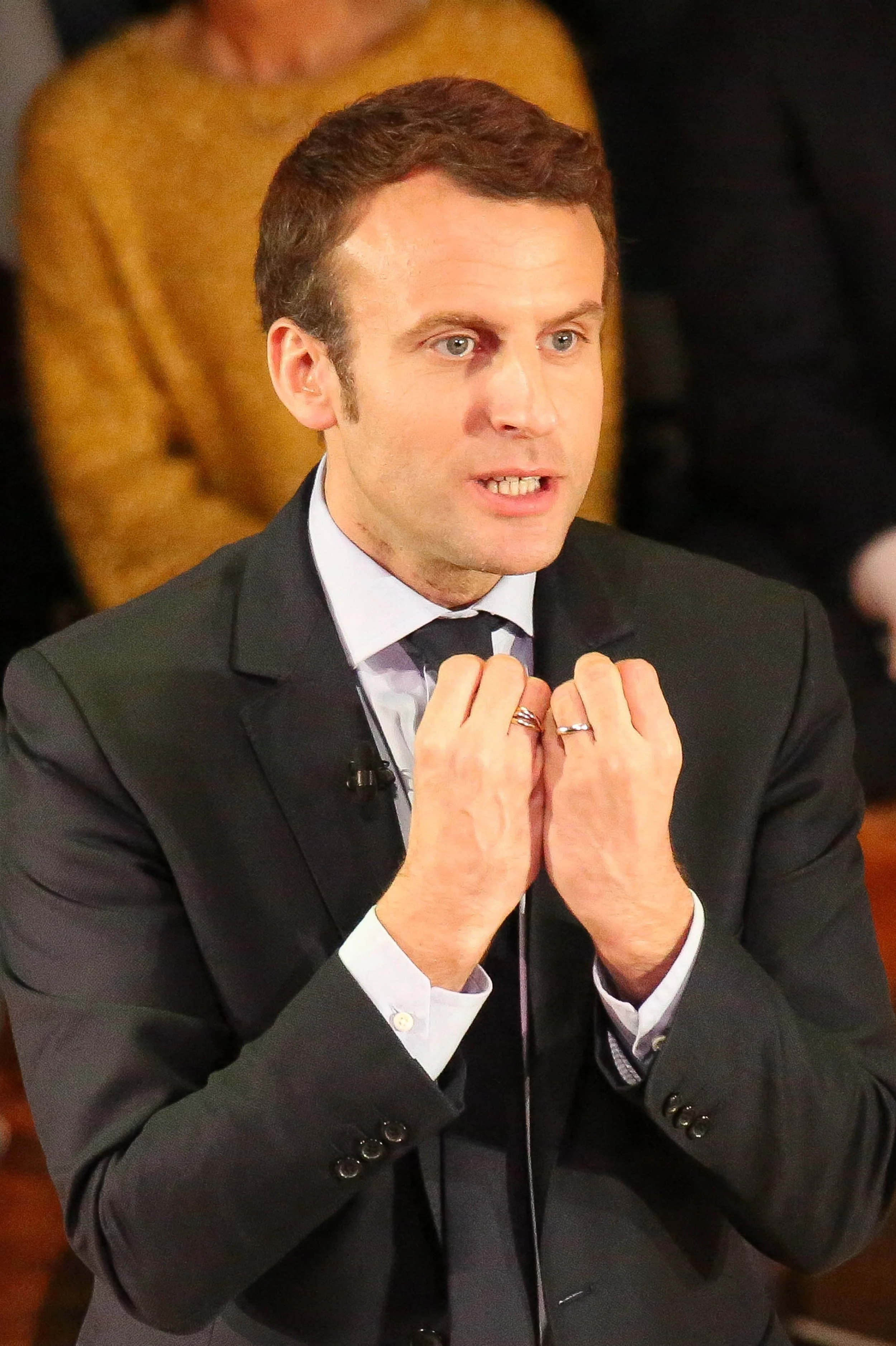 Macron campaigning in London
