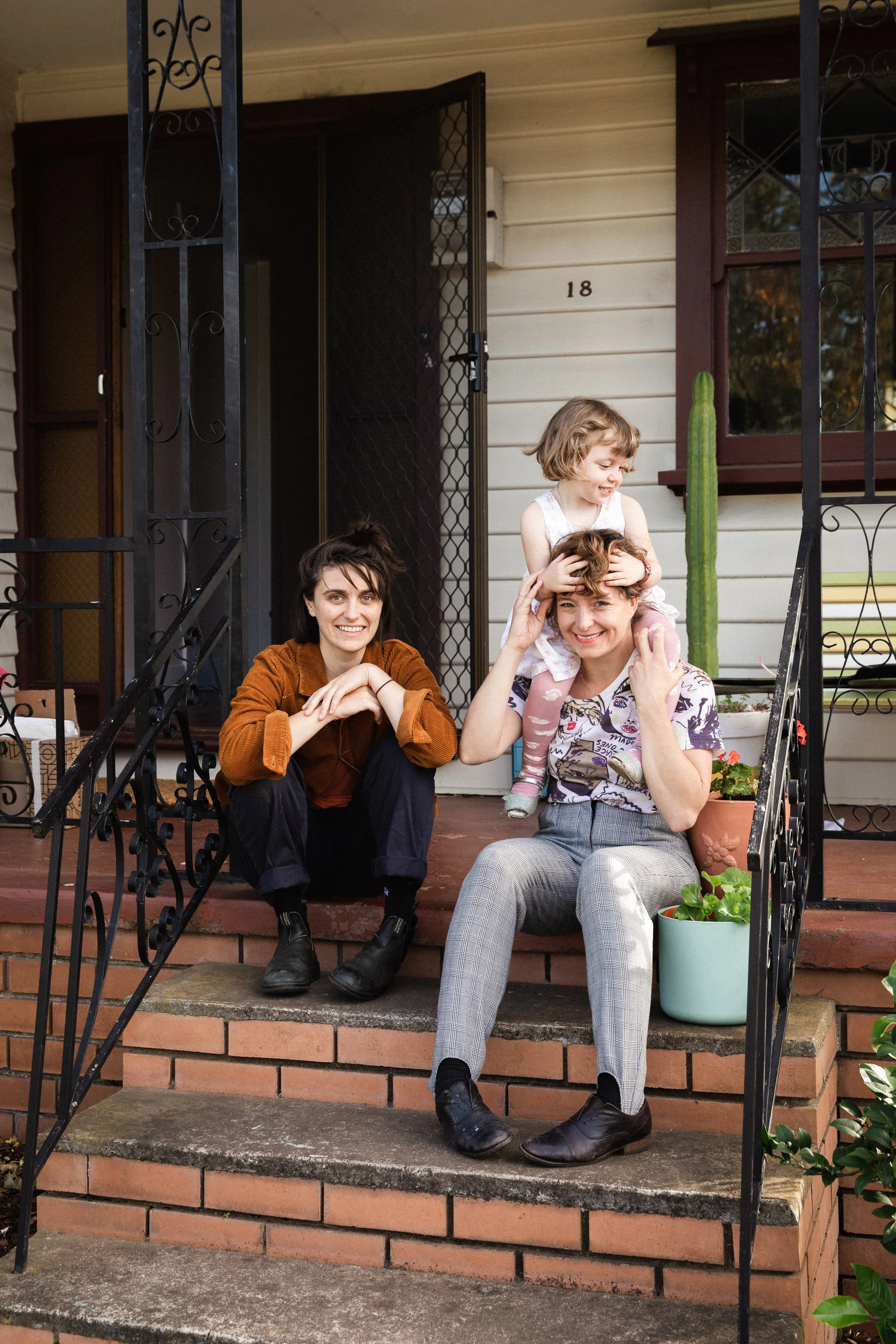 596BriHammond-MiaStephFamily-3526-Lowres.jpg