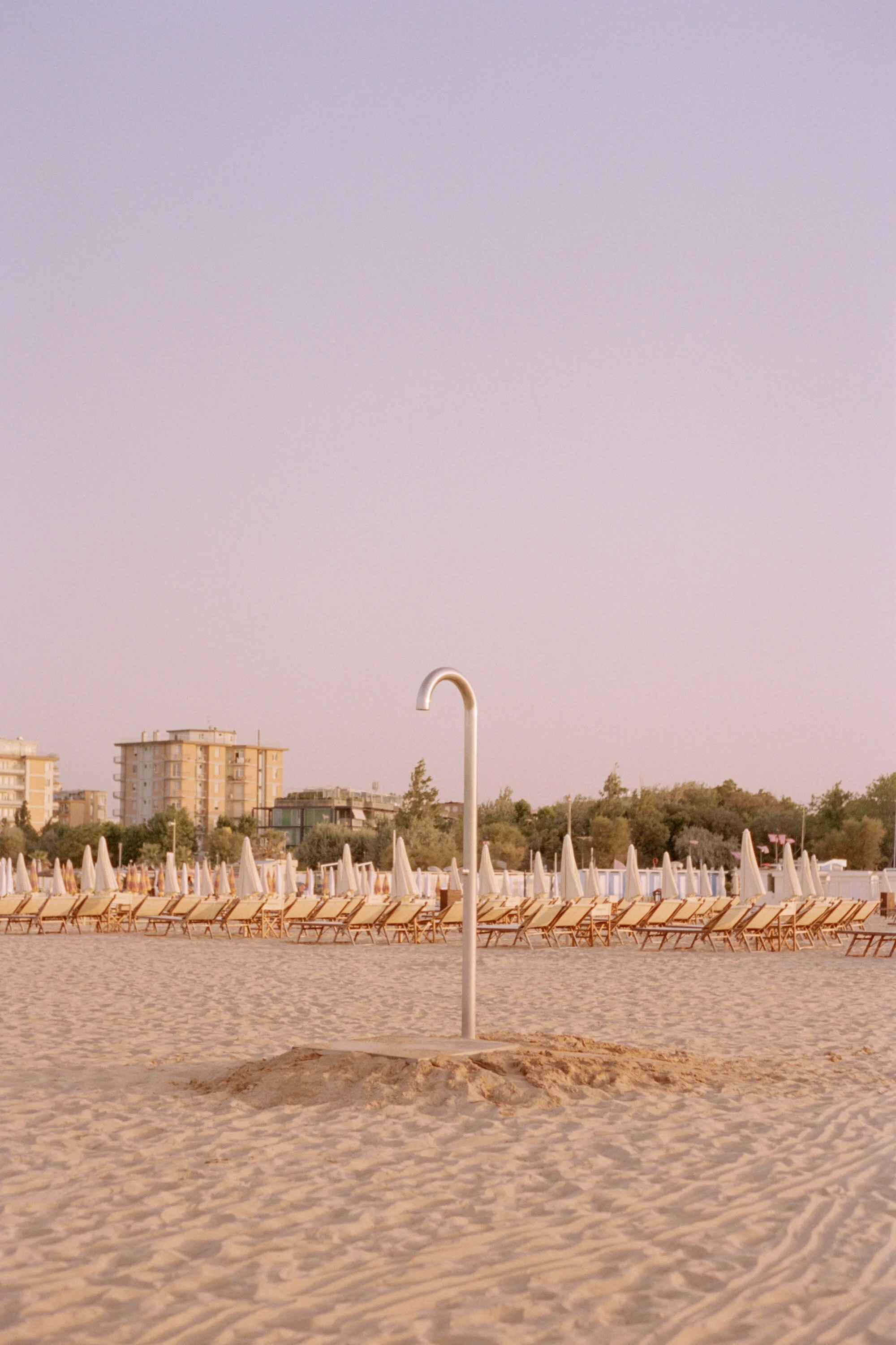 BriHammond-Doccia-Italy-Nuoto-da-sola.jpg