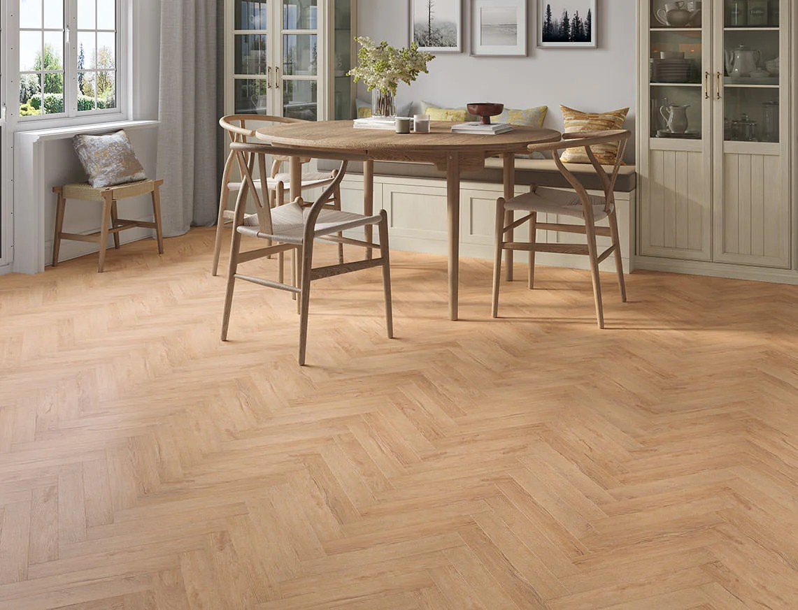 LivingLVT Herringbone Sunny side up 1.png