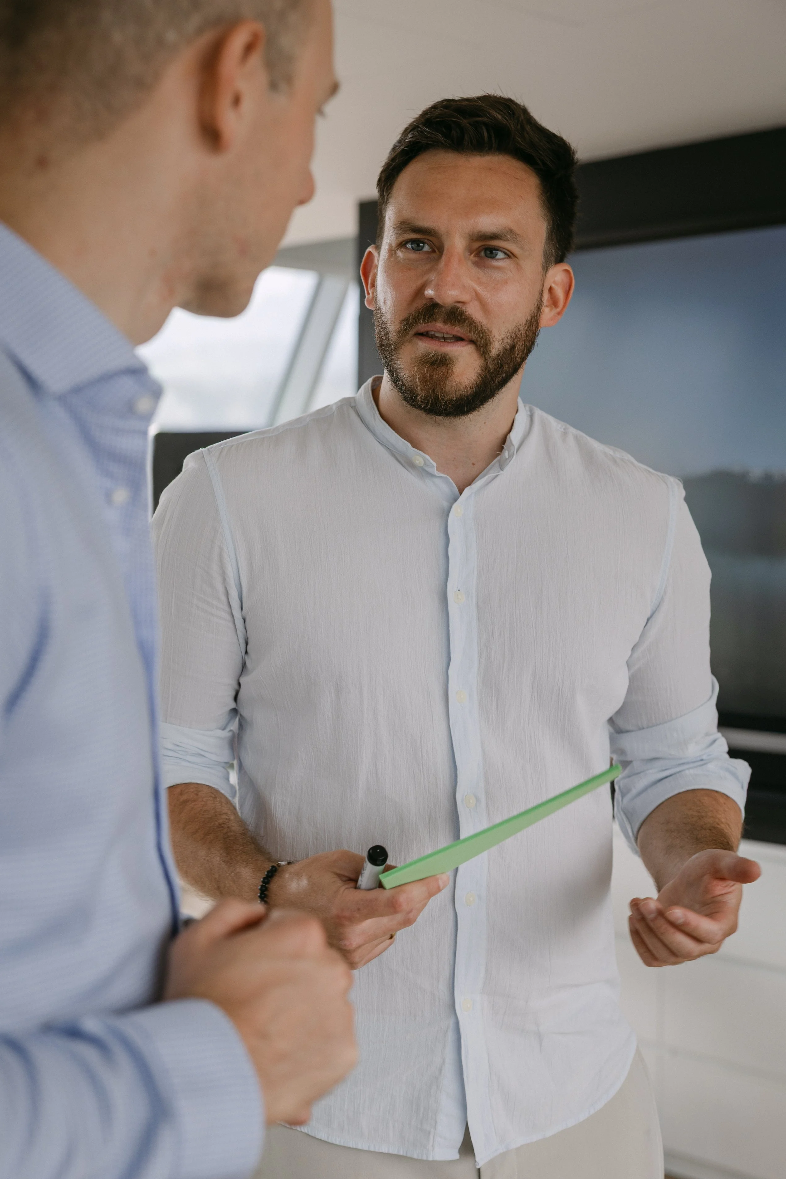 Daniel Einkemmer im 1:1 Business Coaching und Sparring mit Führungskraft in Tirol