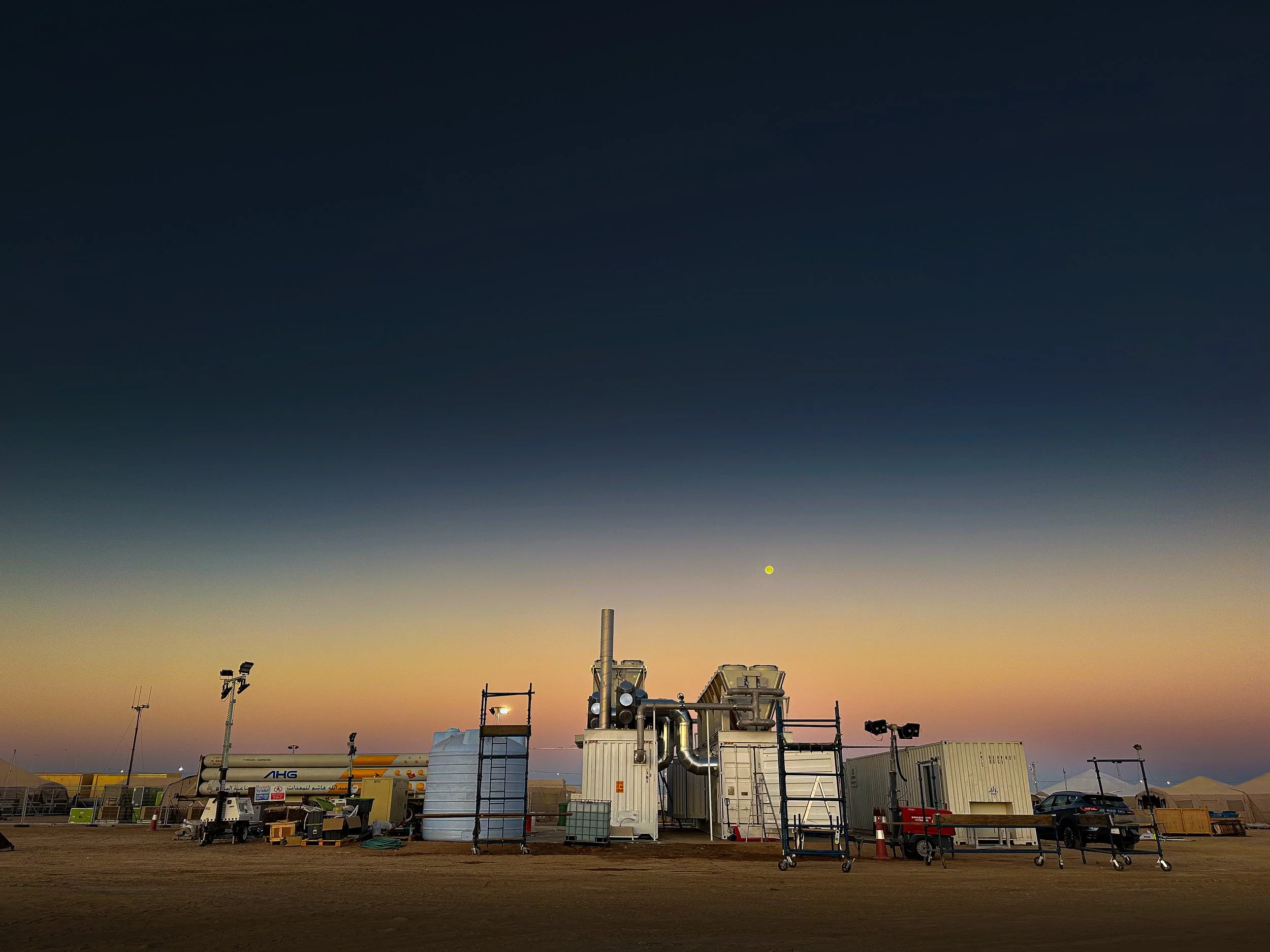 NEOM - 1 MW Containerised Fuel Cell System