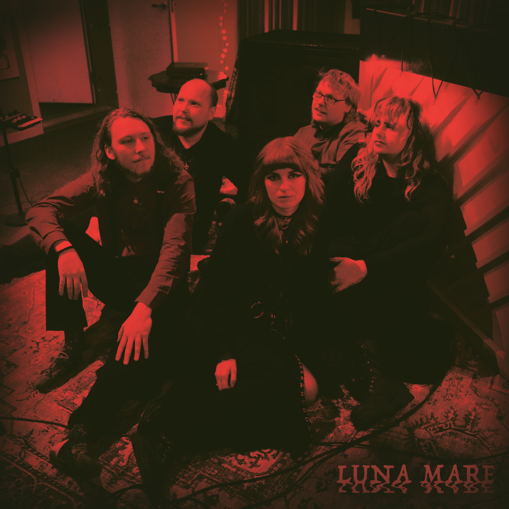 Into Dust - LUNA MARE