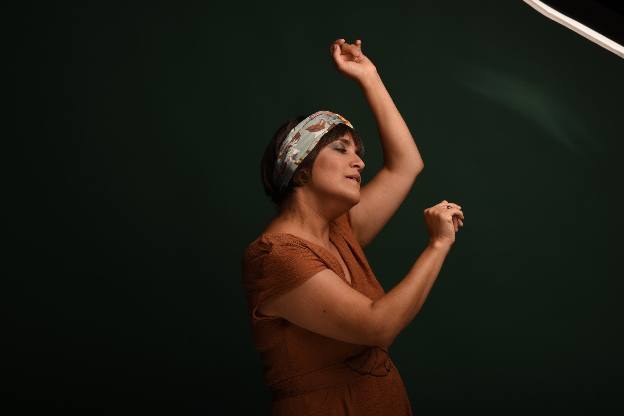 🧿F&ecirc;te de la musique 2024 // Comme un galet d'or // March&eacute; de la Po&eacute;sie🧿
Cette ann&eacute;e nous aurons la joie de jouer en duo avec @orestiskalampalikis le 21 juin &agrave; 20 h 15, &agrave; l'occasion du 41e March&eacute; de la