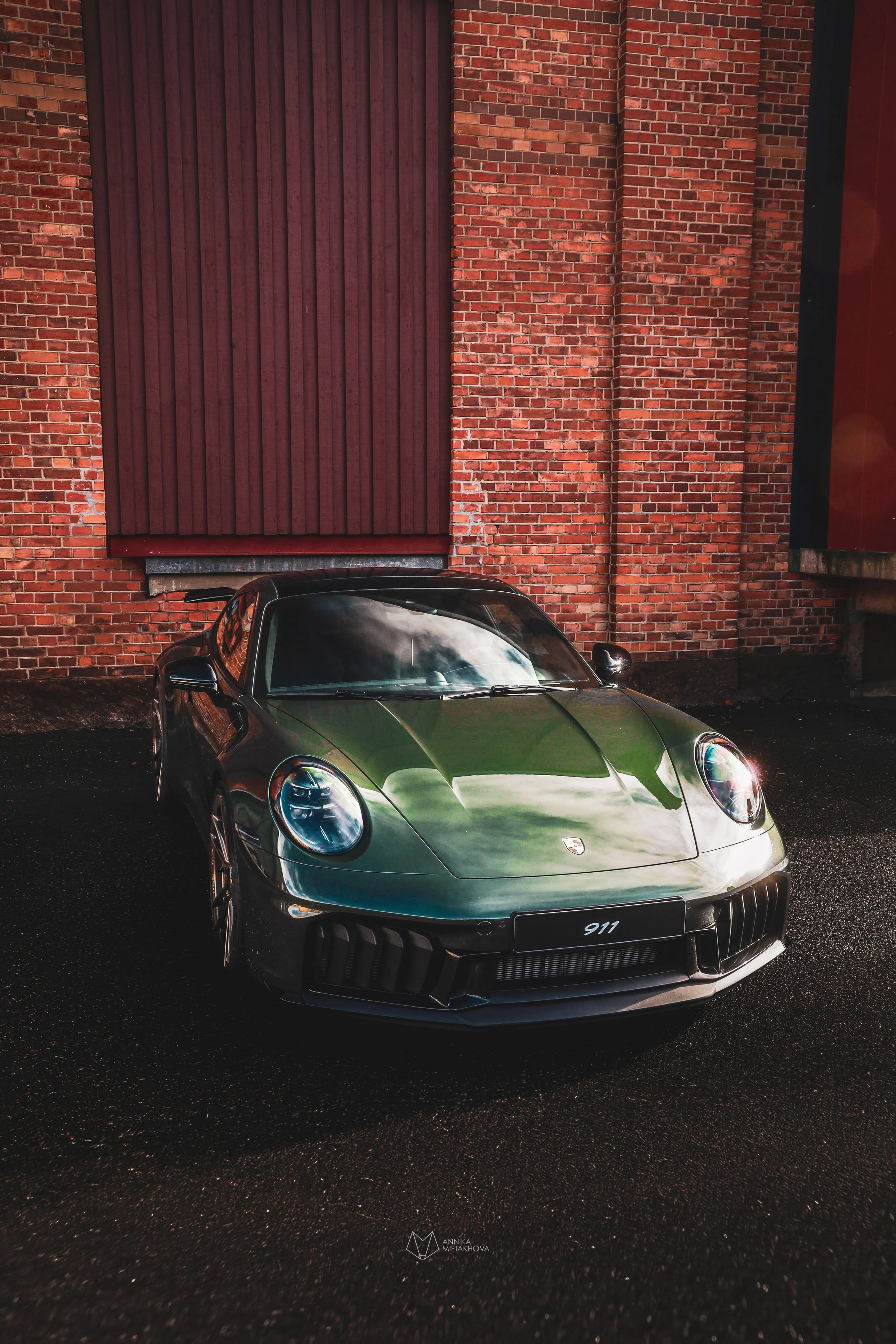 Olive Green Porsche 911 photographed in Örebro, Sweden by Annika TheVolvoGirl Miftakhova