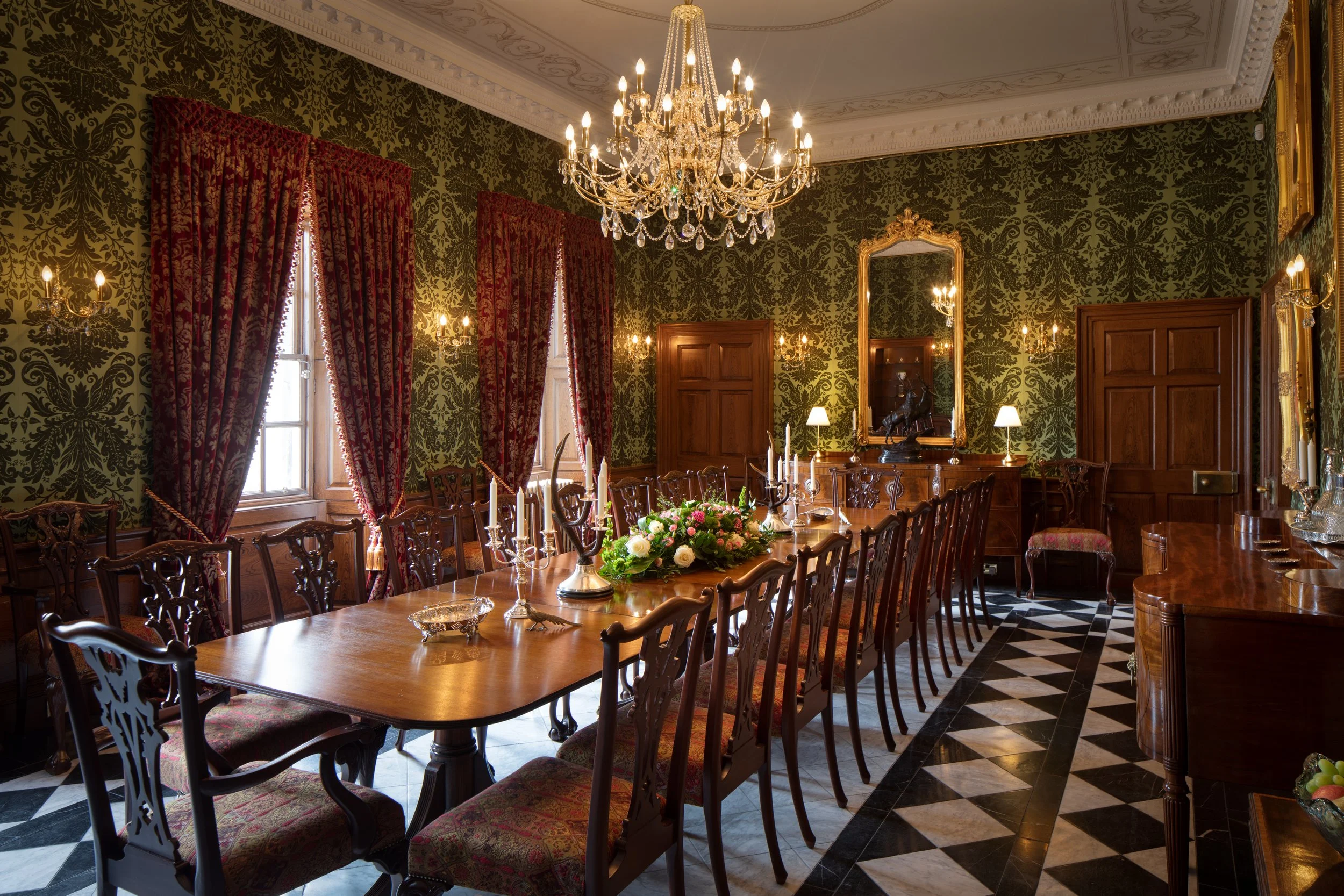 The dining room 