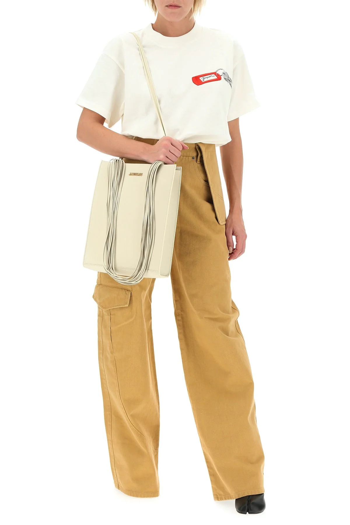 fw19---jacquemus---194de0319452810_6_p.jpg