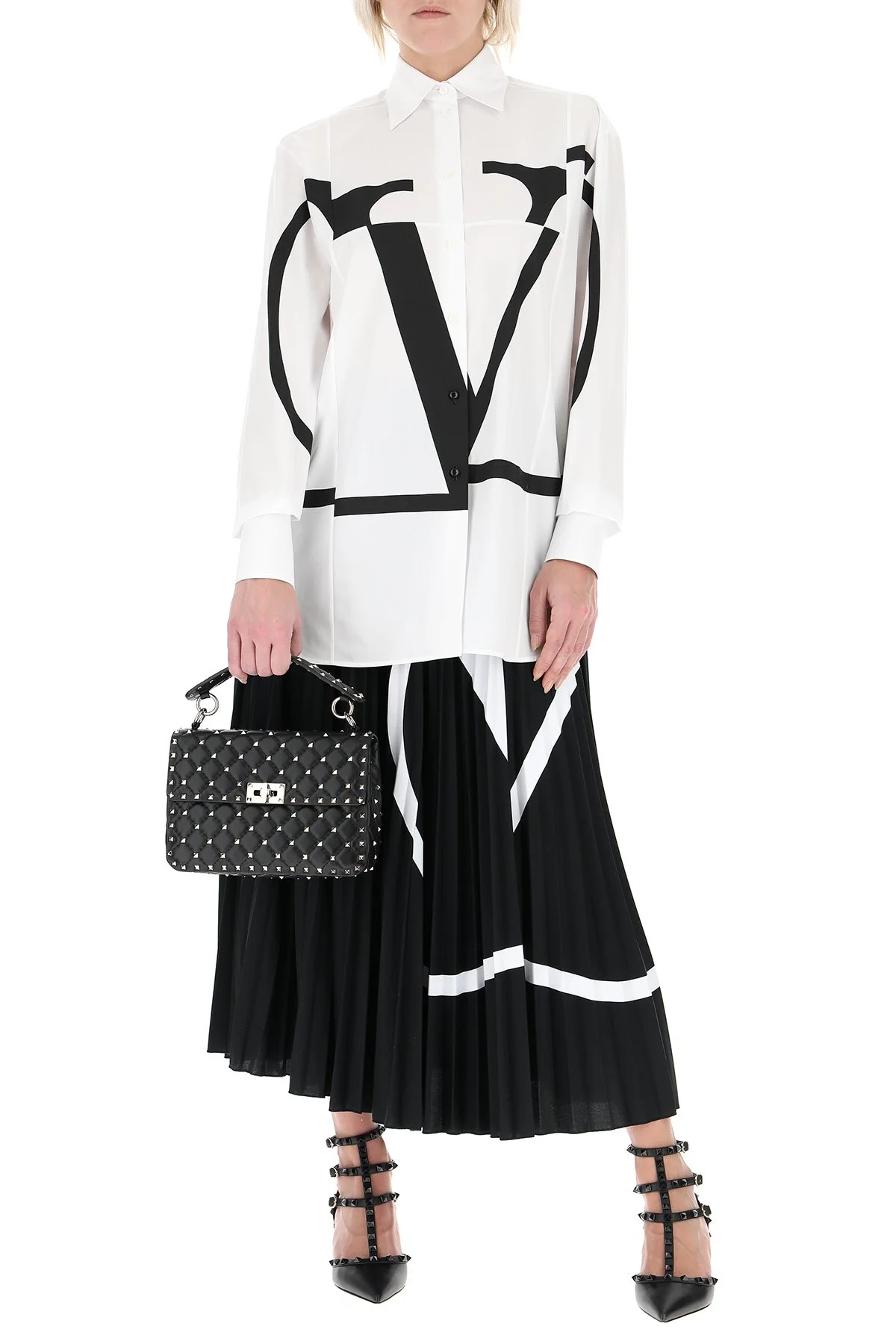 ss20---valentino---tb3md00y4tj0ni_6_p.jpg