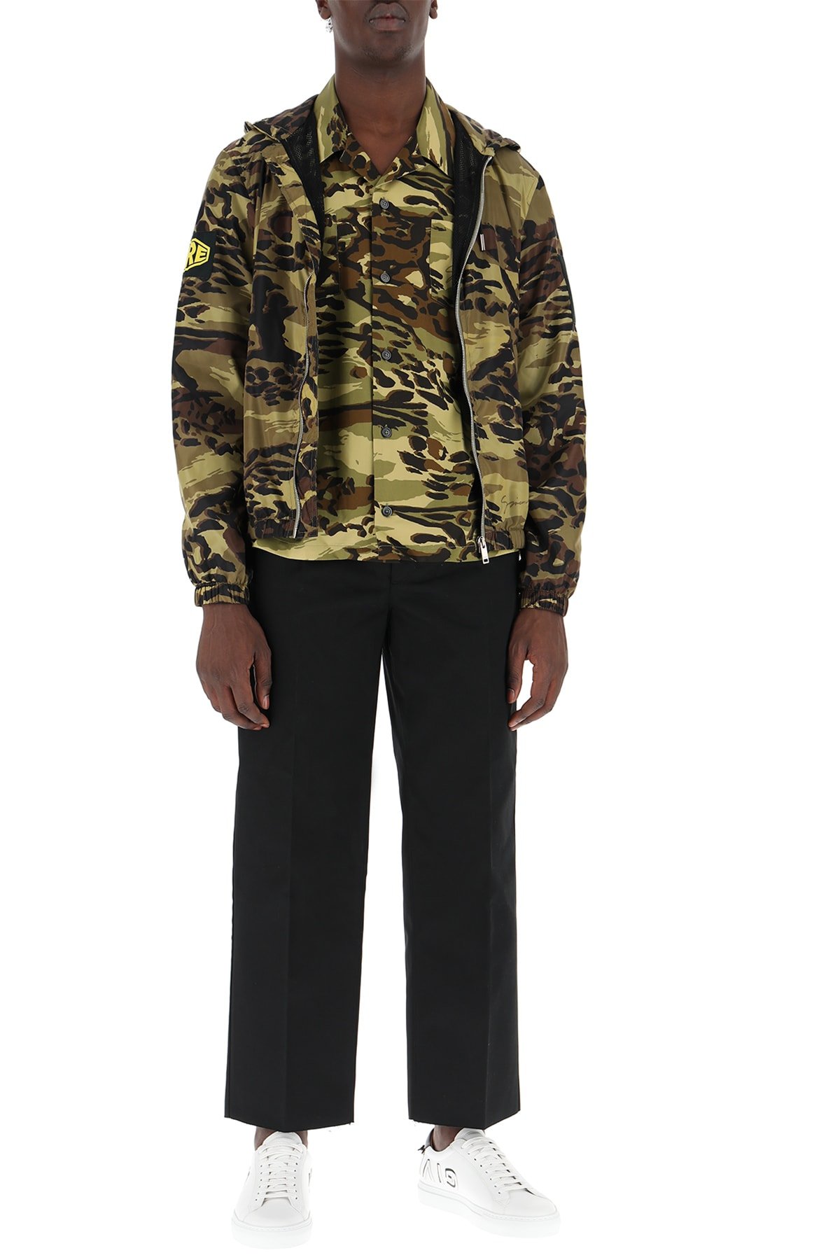 ss20---givenchy---bm60dt12p4333_6_p.jpg