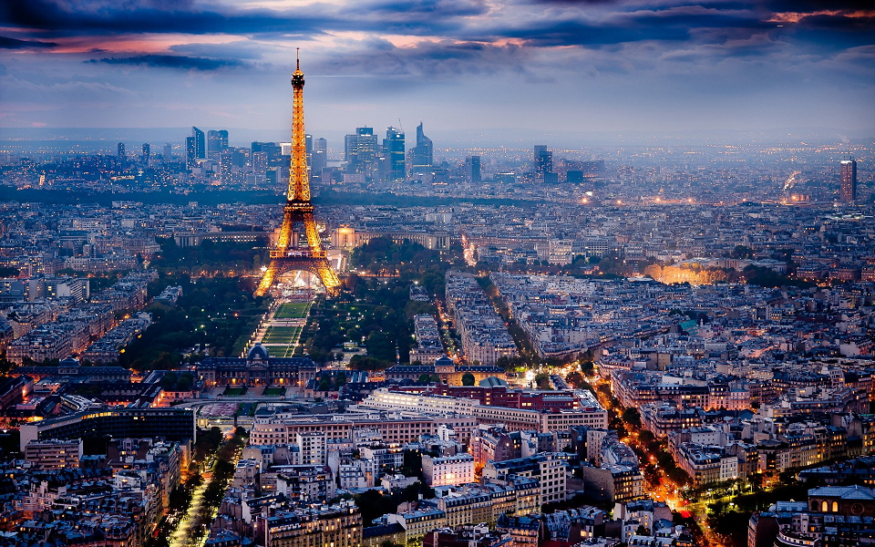 CRÉDIT AGRICOLE ASSURANCES ranks first in France’s Life and Non-Life insurance market, with Gross Written Premiums of USD 52,2 billion.