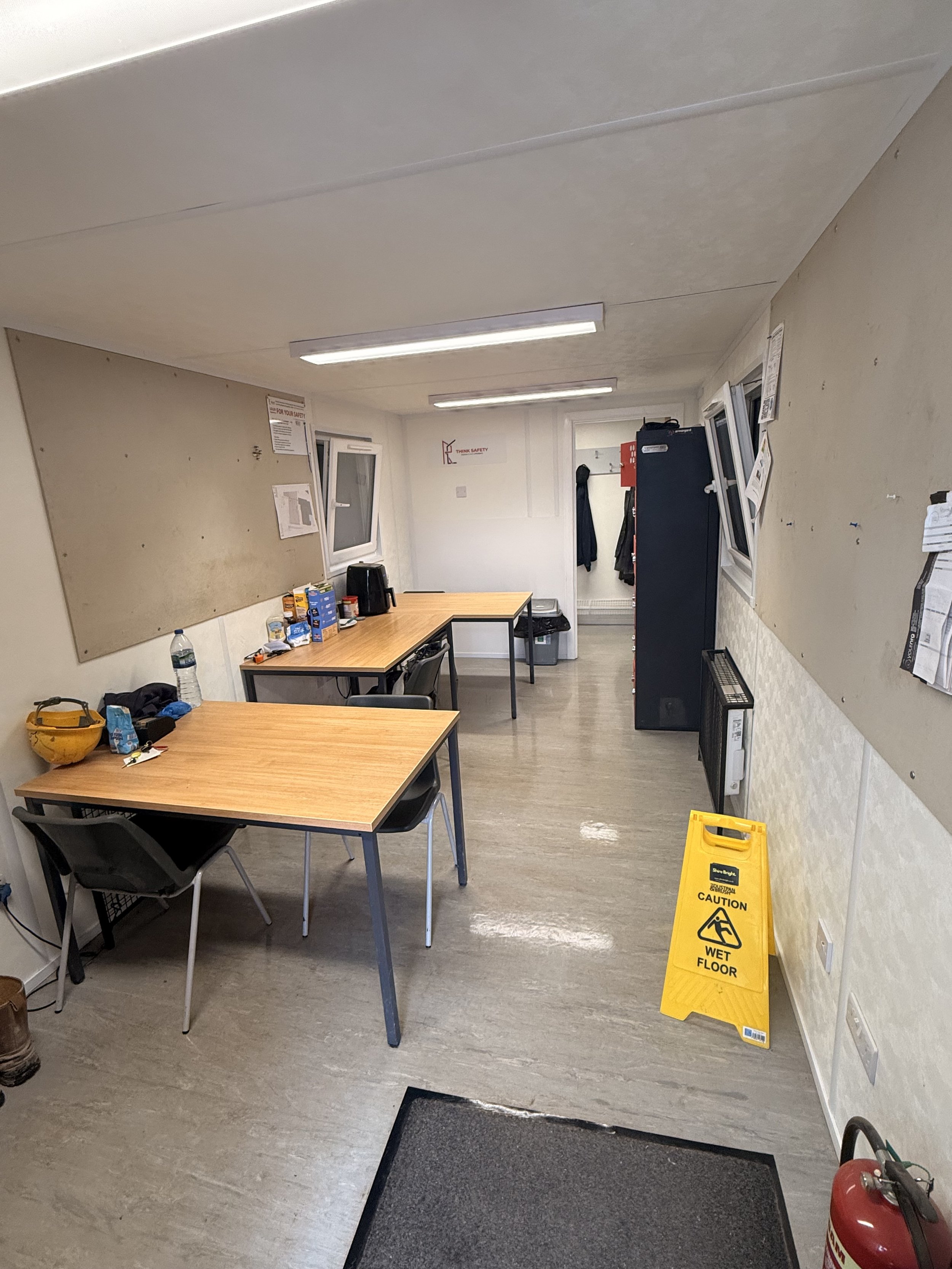 Office Cleaning Shropshire 3.jpeg