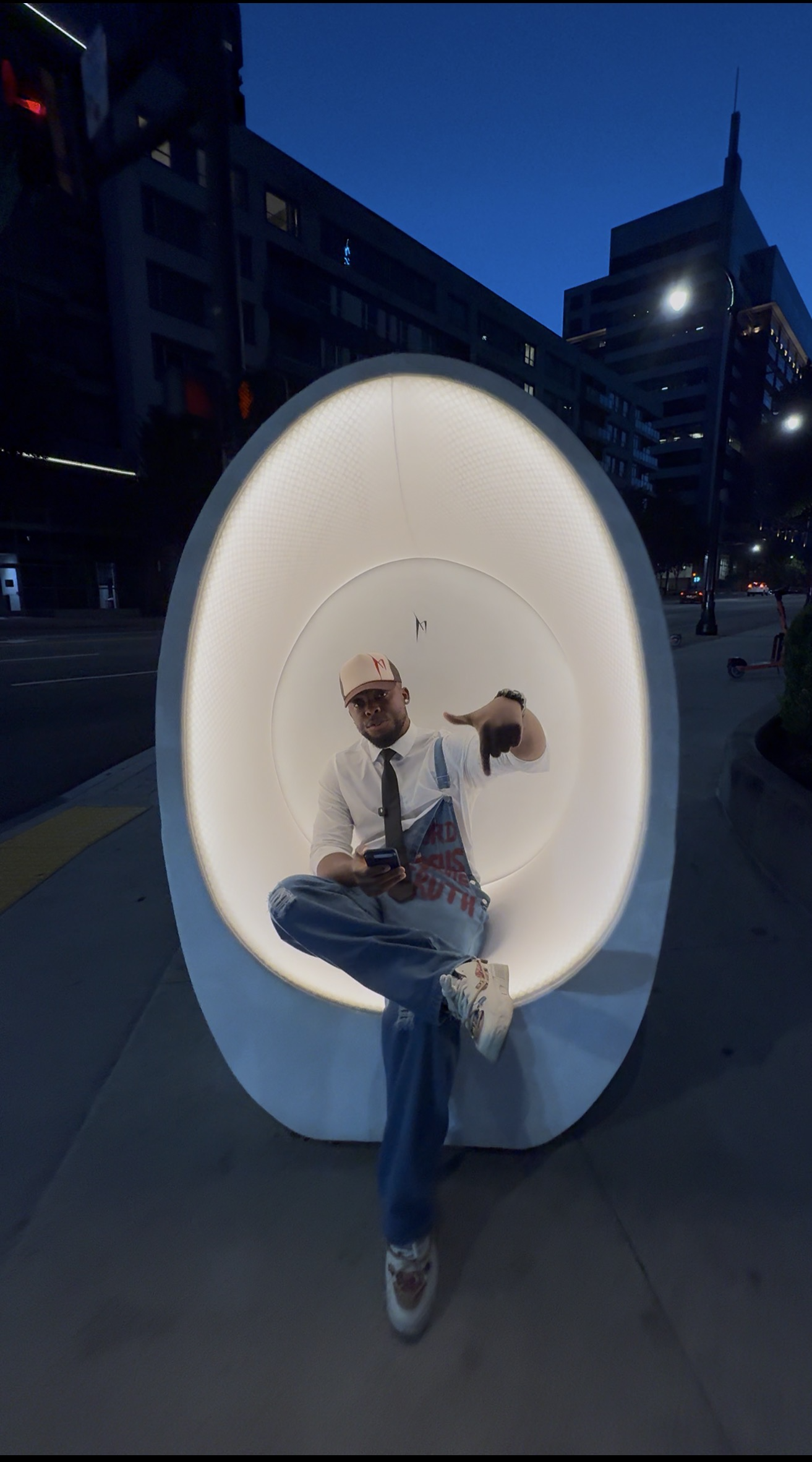 	
Futuristic luxury pod chair/sofa with light therapy for chilling or relaxing
