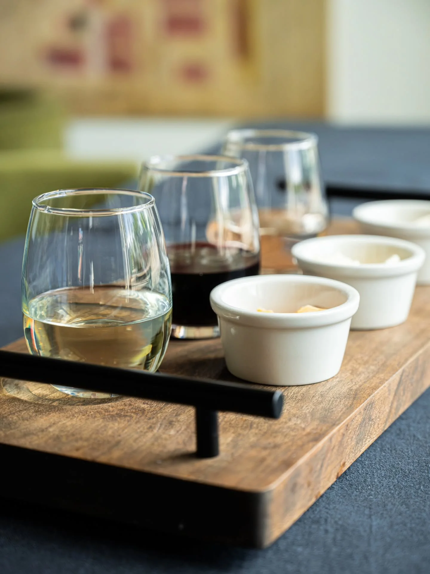 Wine and Whiskey Wednesday 

Happy Hour Old Fashioneds &amp; Glasses of Wine are half off all night 🌙 

Featured is our Wines and Cheese Flight from our Small Plates and Appetizers 🧀🍷

See you soon 💚 🚂 

📷 @brooklynpricephotos