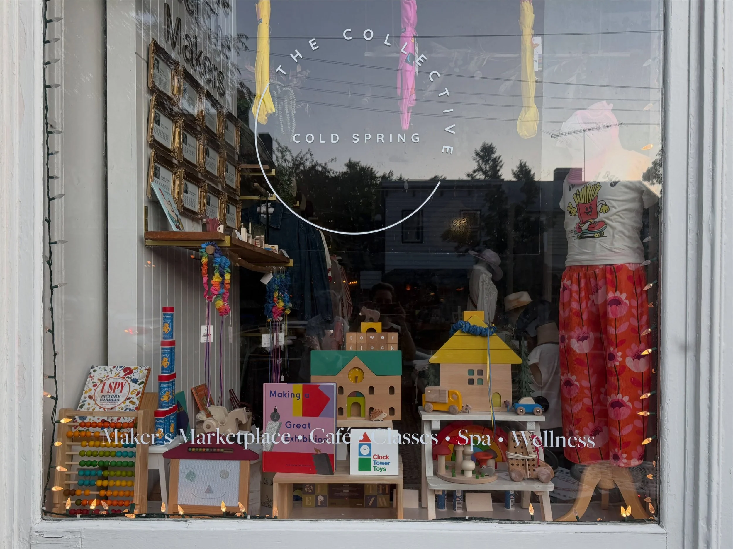 Open today from 10am till 6pm! 🌿☀️🌈