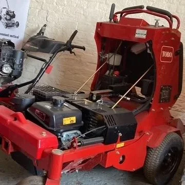 Toro+Ride+in+hollow+tine+aerator.jpg