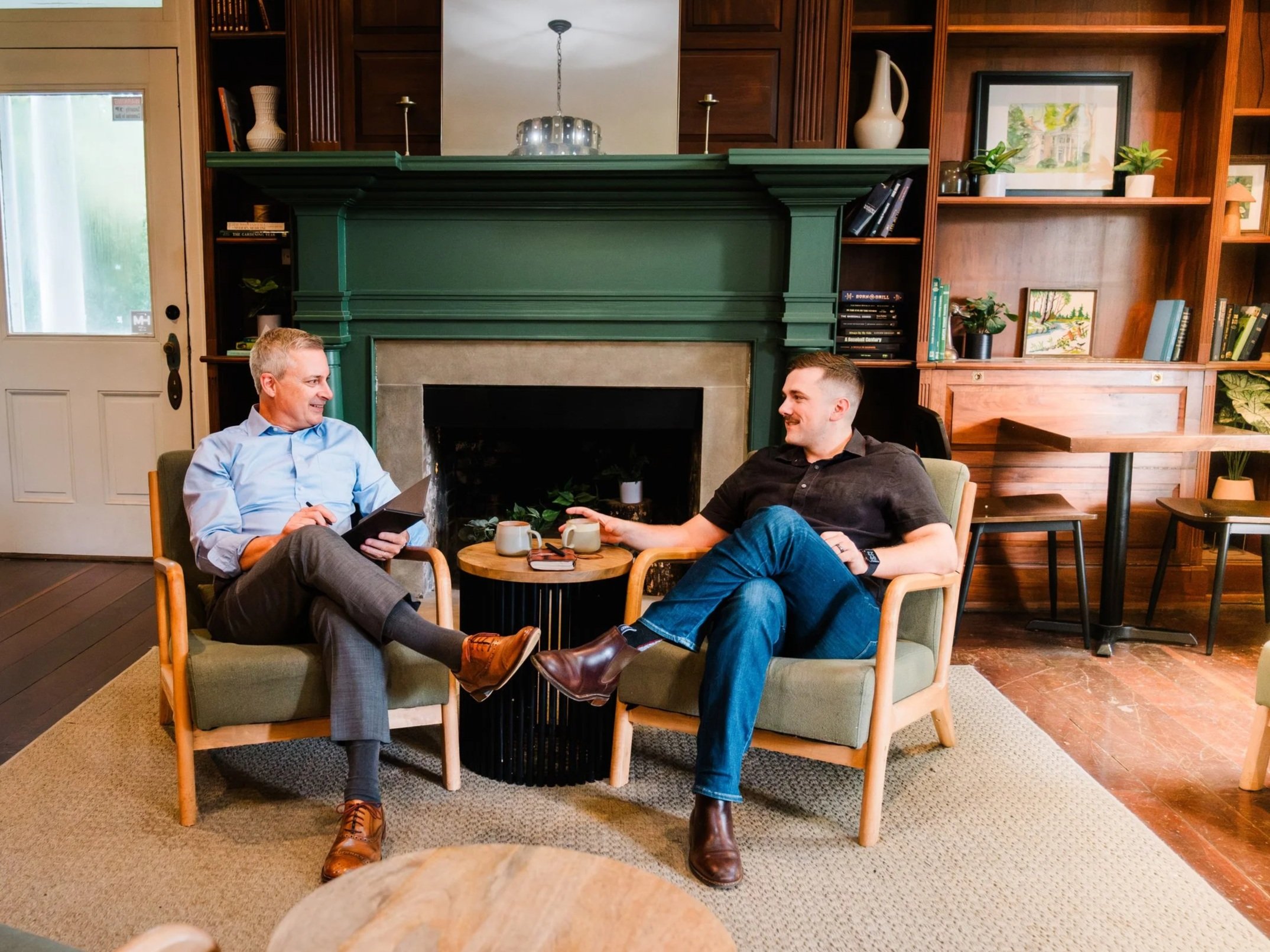 Jeff Fry meeting with a client during a one-on-one executive coaching session focused on leadership and career growth.