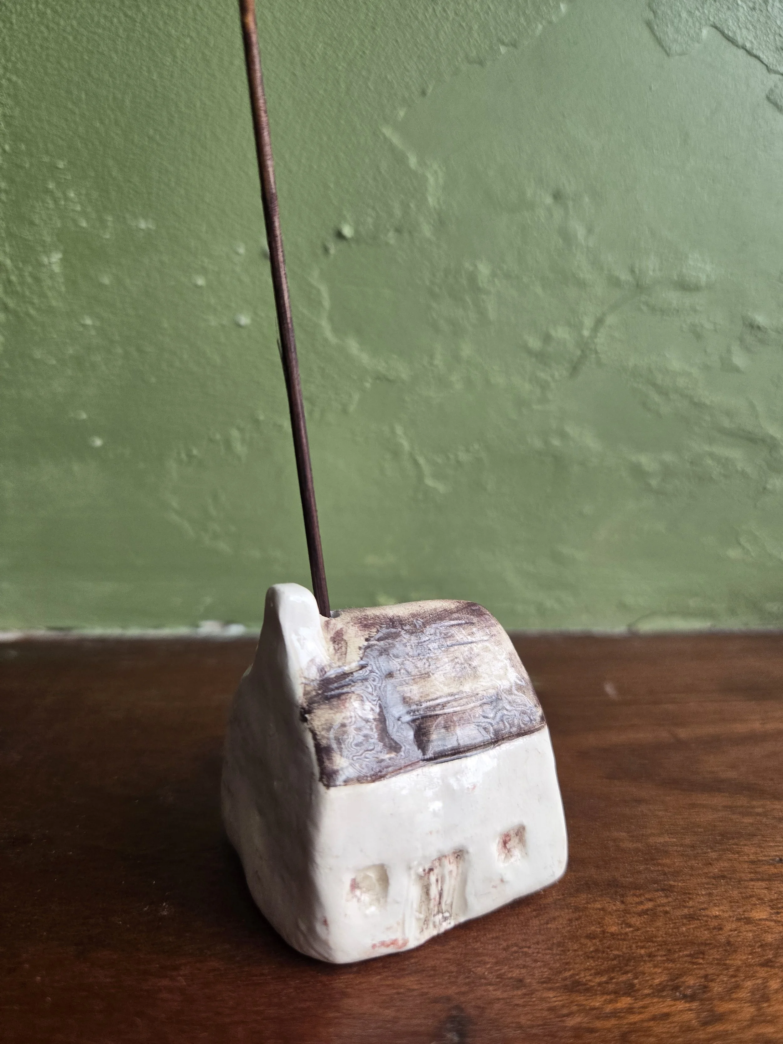 Stoneware Ty Unnos Incense Holder (no.2)