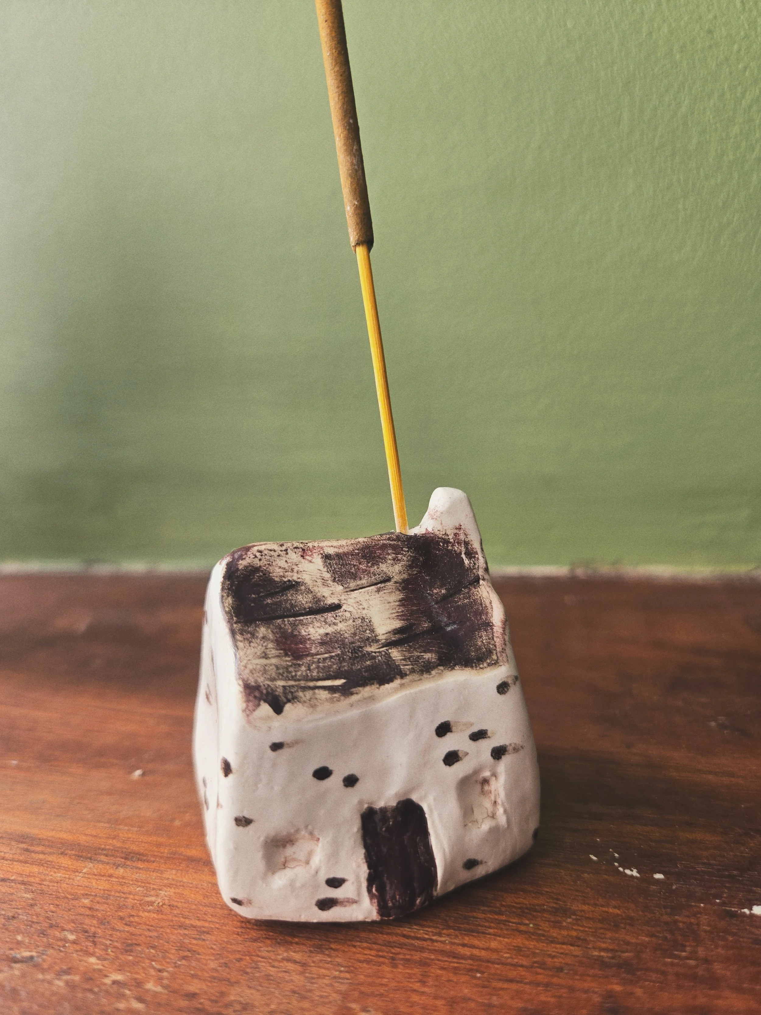 Stoneware Ty Unnos incense holder, 2026 