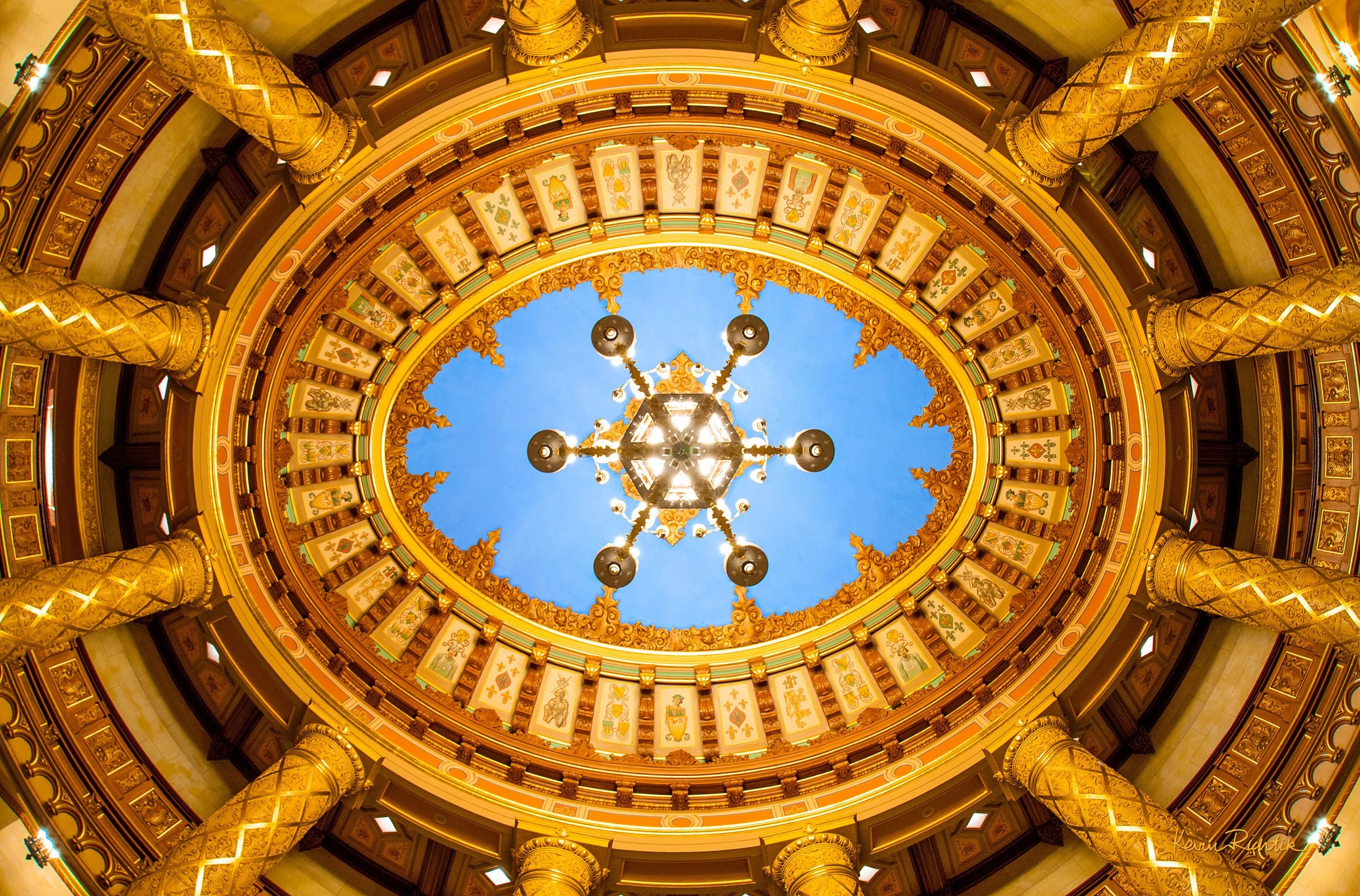 Fox Theater Chandelier_4581.jpg