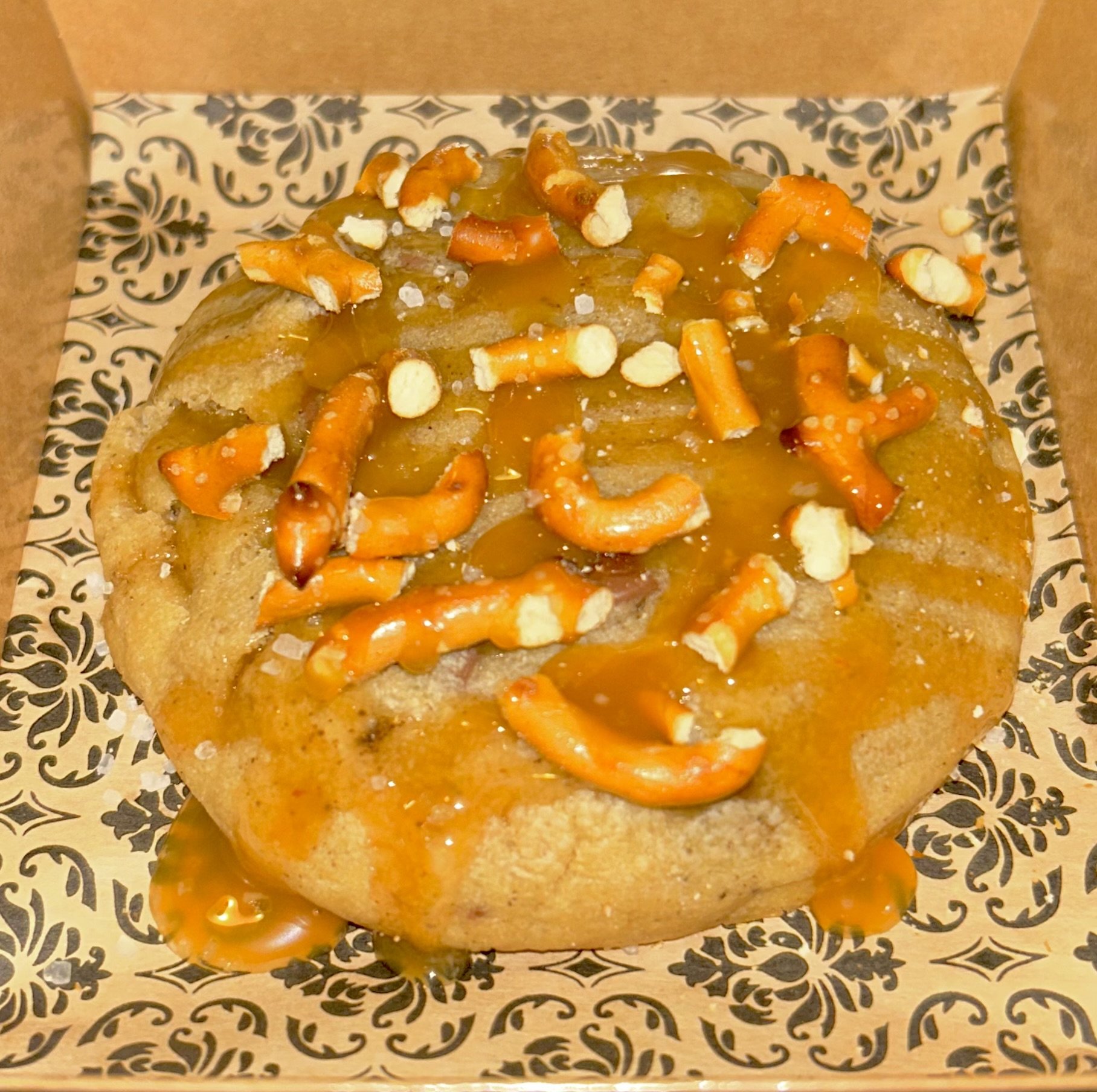 Sea Salt Caramel Pretzel 🥨