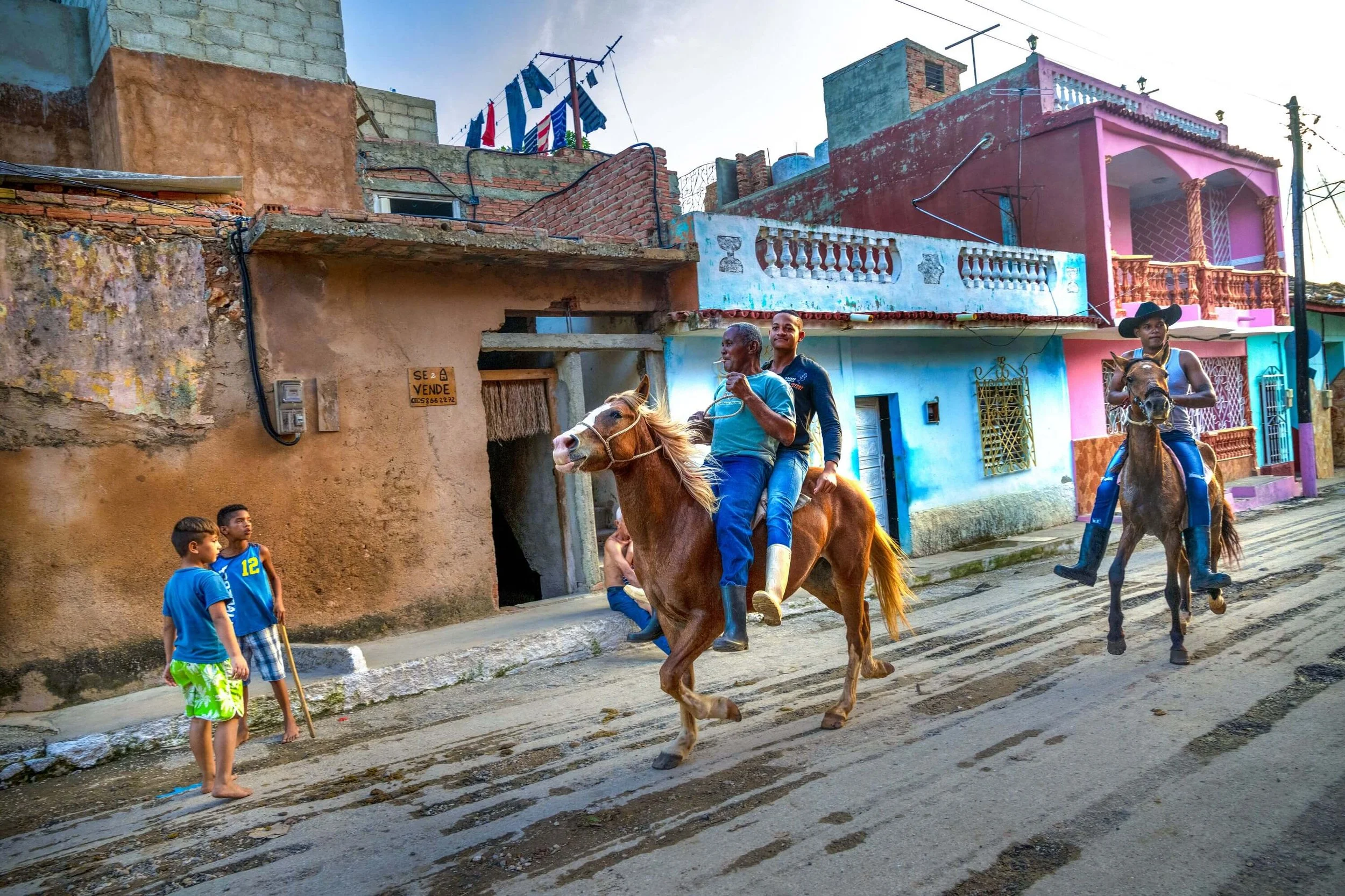 DeanneFitzmaurice_Travel-26_Cuba.jpeg