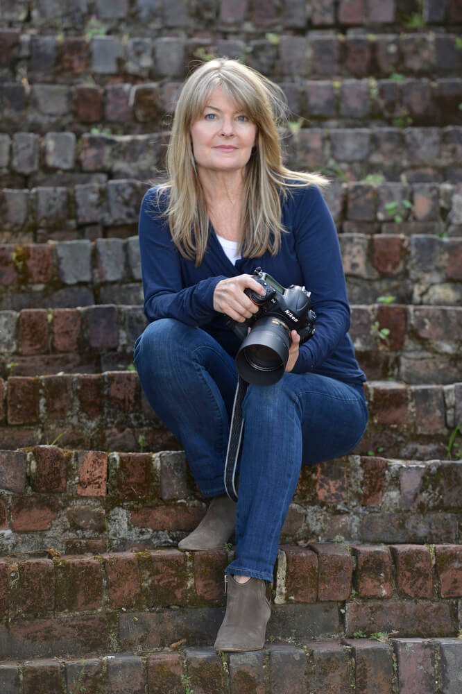 Deanne Fitzmaurice, Pulitzer Prize-winning photographer to book.