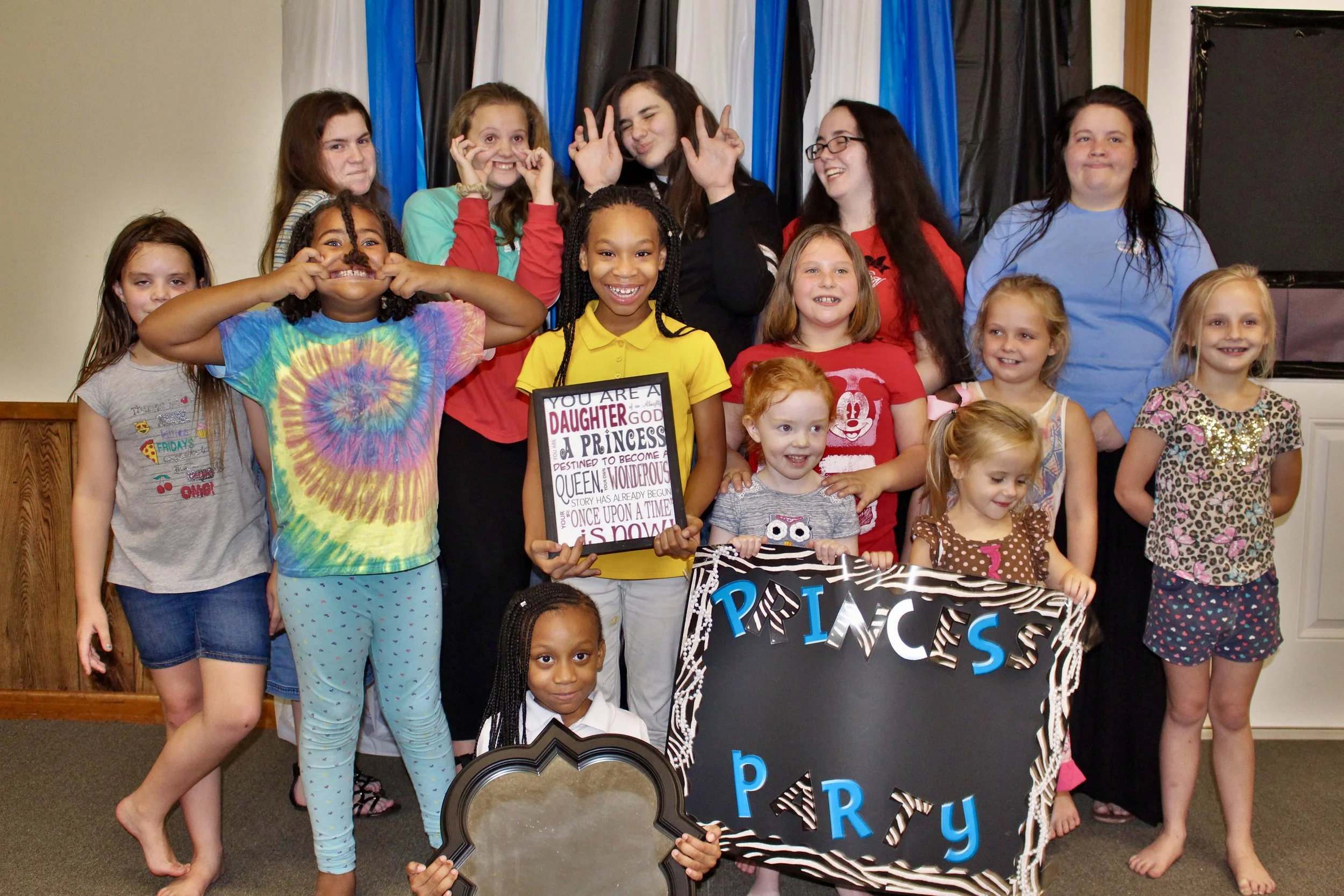 youth2018_04_E66EEB58-AFCD-4D89-B5FF-796C9B23537A.jpeg