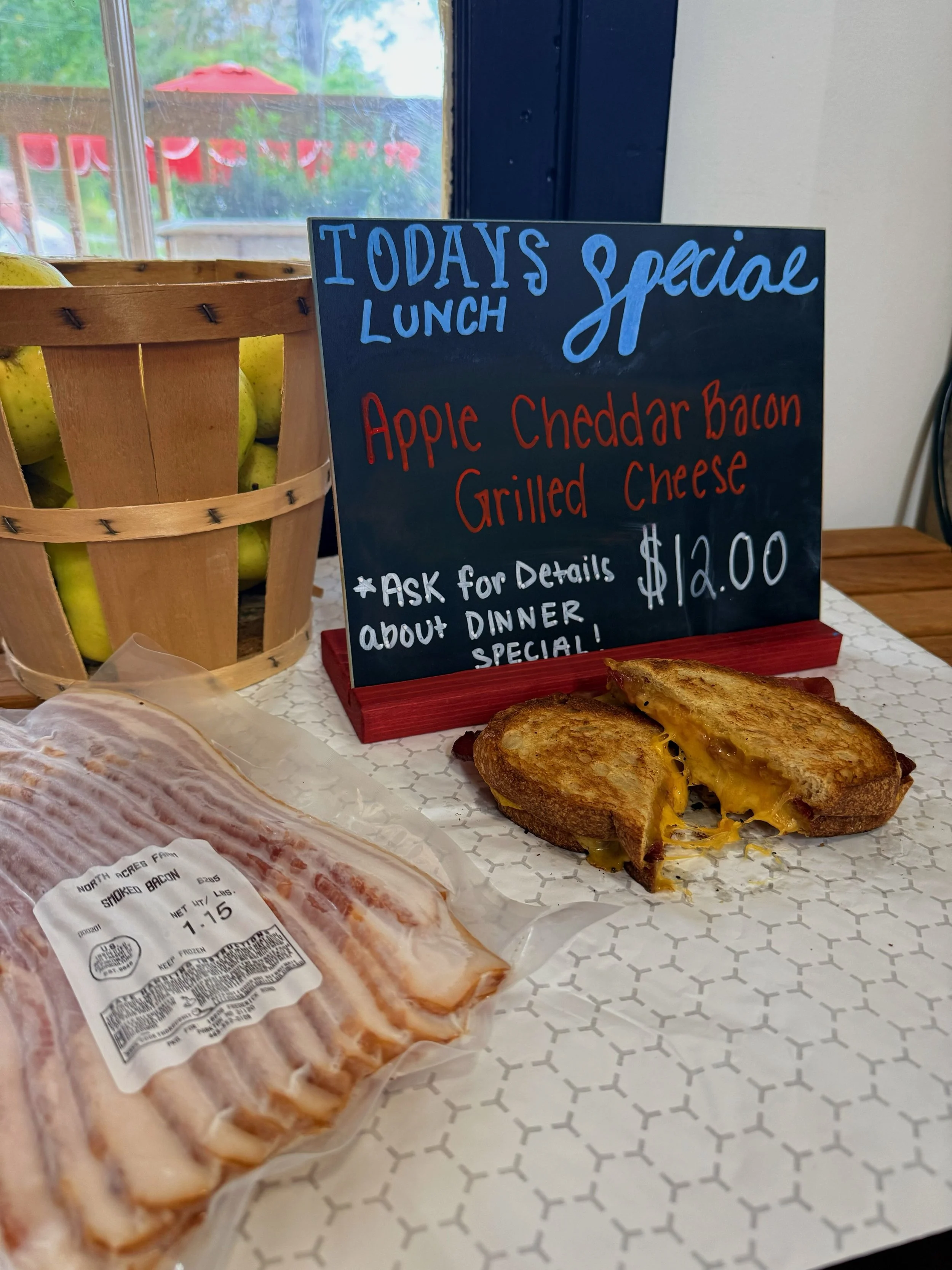 🧀🍎 Grilled Cheese Special &mdash; Today Through Saturday, 10/17! 🍎🧀
&bull;
We&rsquo;re serving up a delicious grilled cheese special featuring cheddar cheese, crispy bacon, and local apples on your choice of bread! 🥓🧀🍎
&bull;
🍞 Fresh bread de