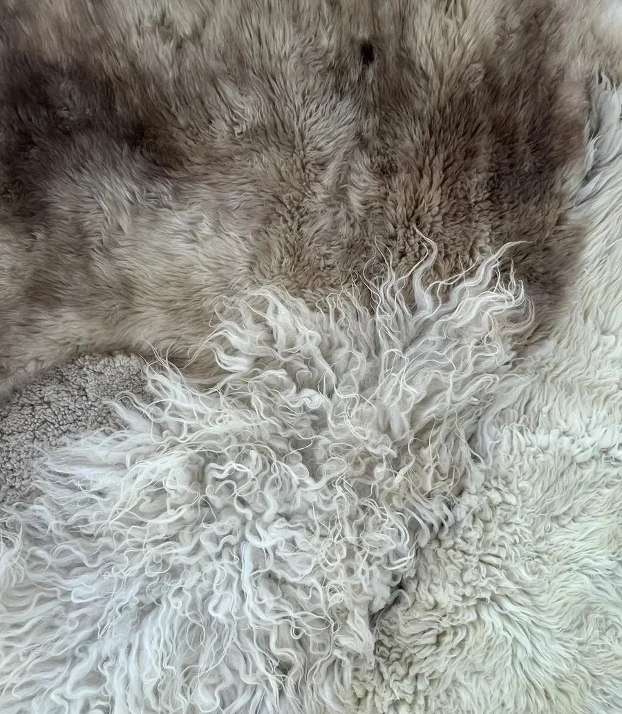 Tilly+Moon-sheepskin-rug-4.webp