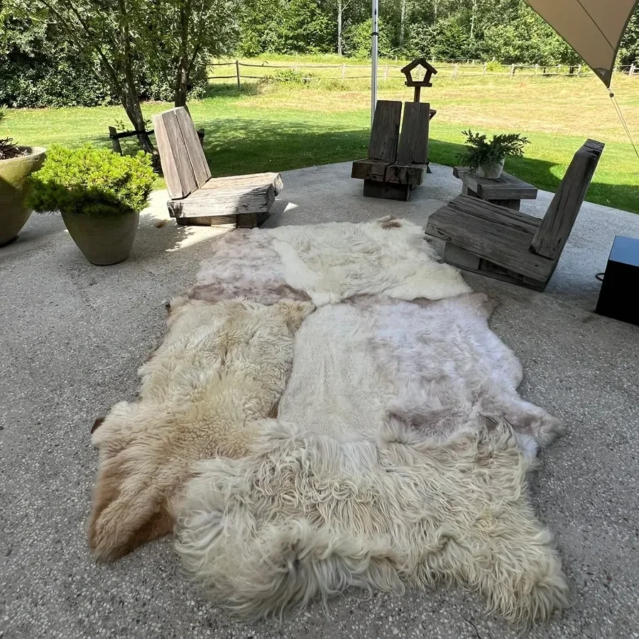 Willowieter-sheepskin-rug-4.webp