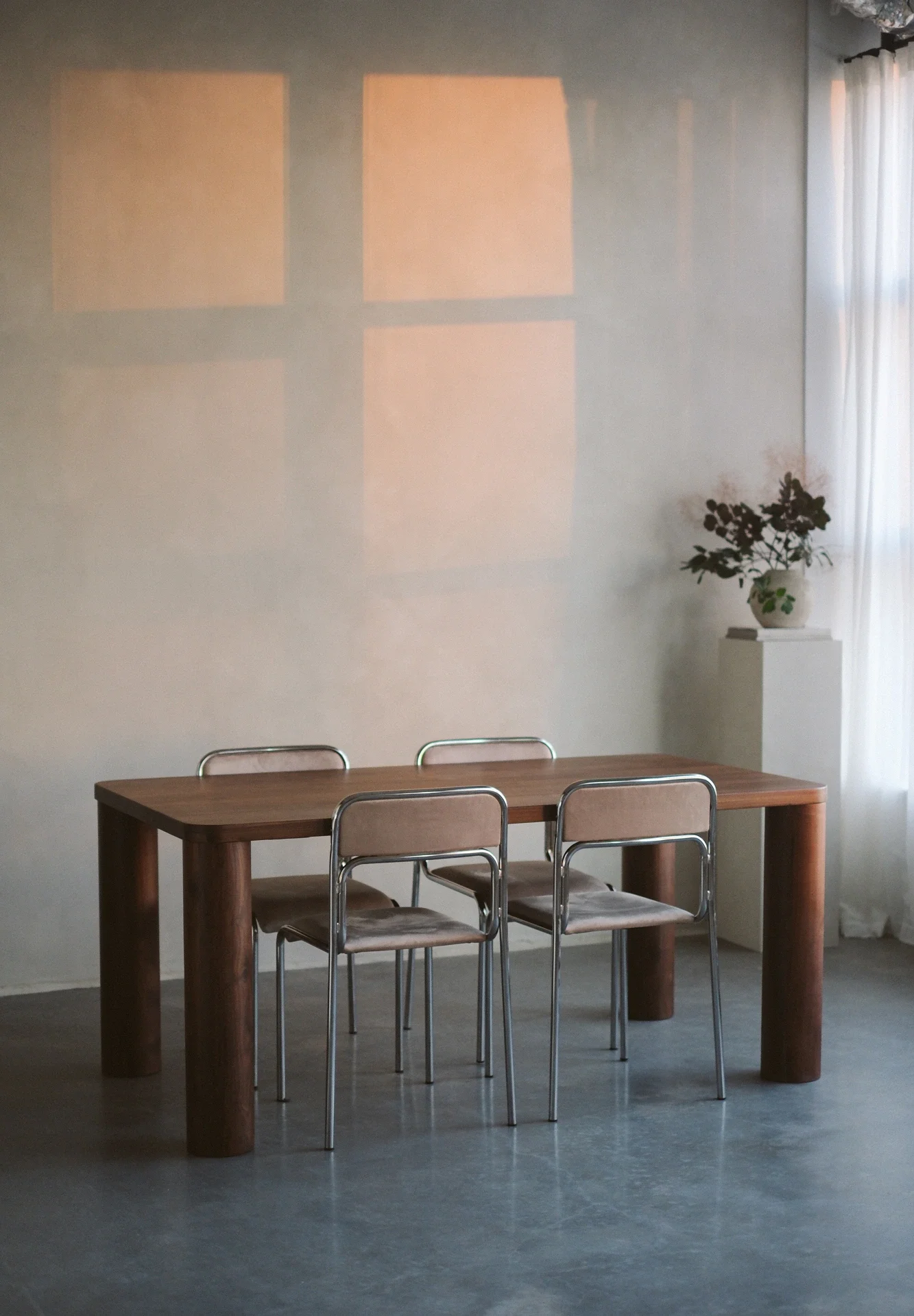 toronto-photography-studio-rental.webp