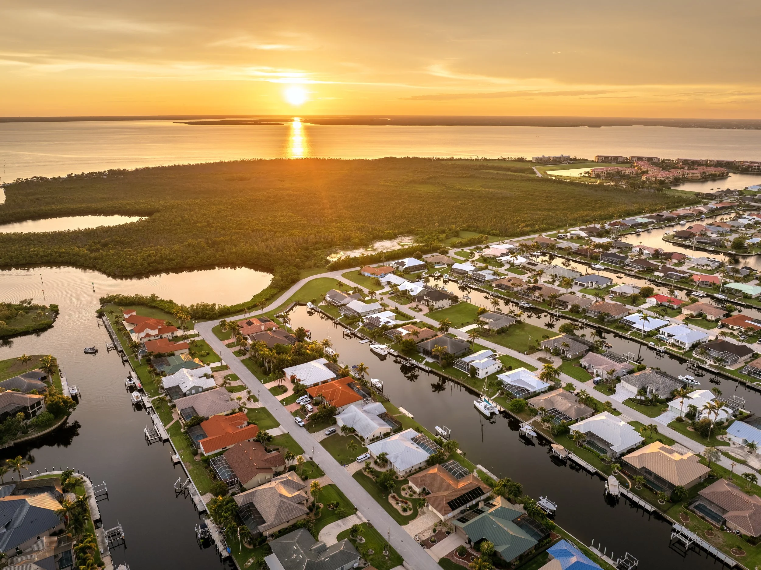Best Deck &amp; Dock Coating for Florida: What to Look for Before You Choose