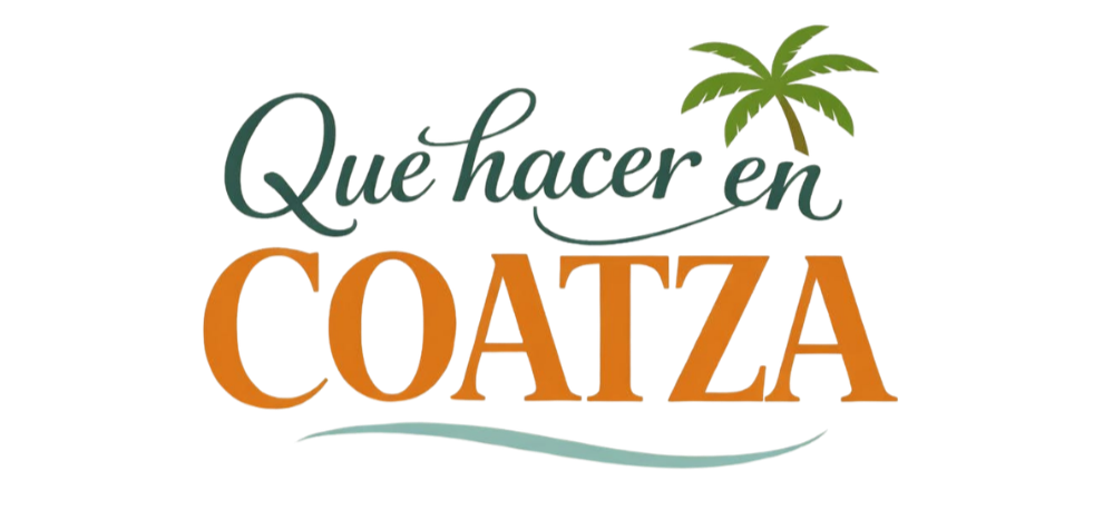 Logo con texto 'Qué hacer en Coatz' y una palmera