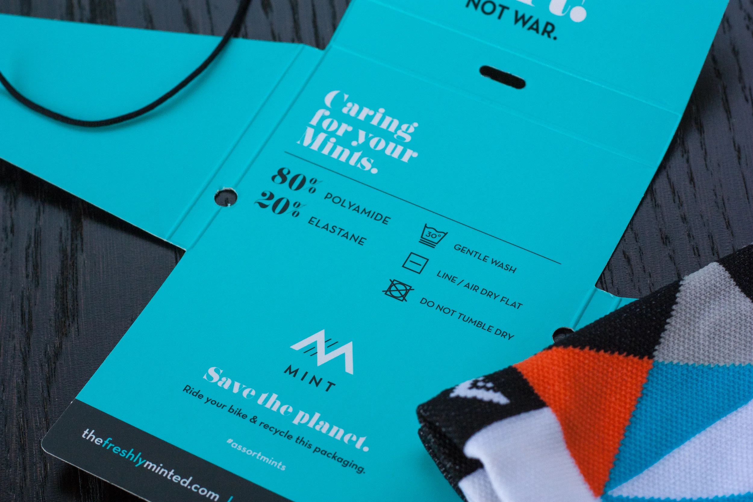 MINT PACKAGING AND INFO CARD