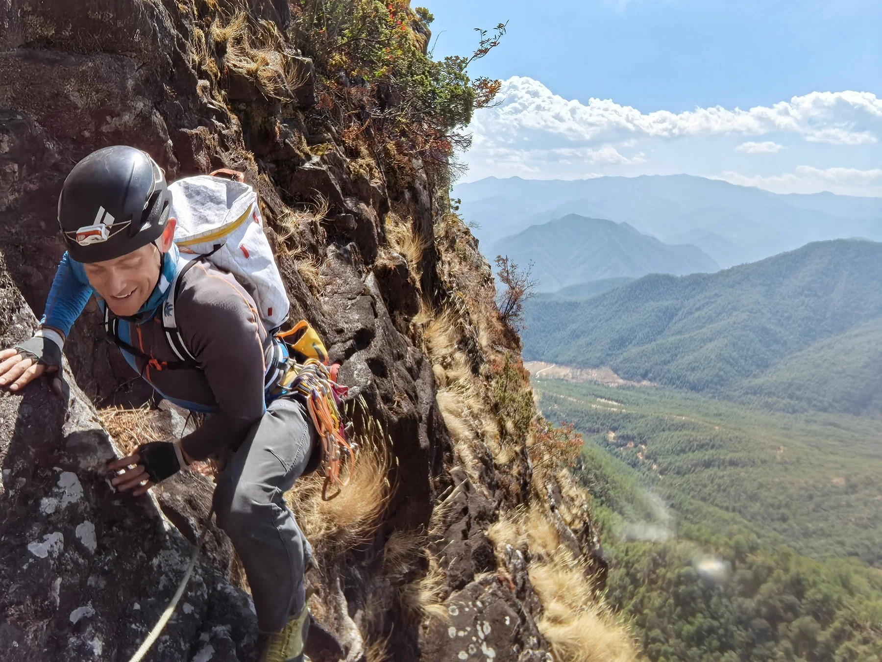 Climbing_JonnyonUpperMilkyWay_(WebOptimized).jpg