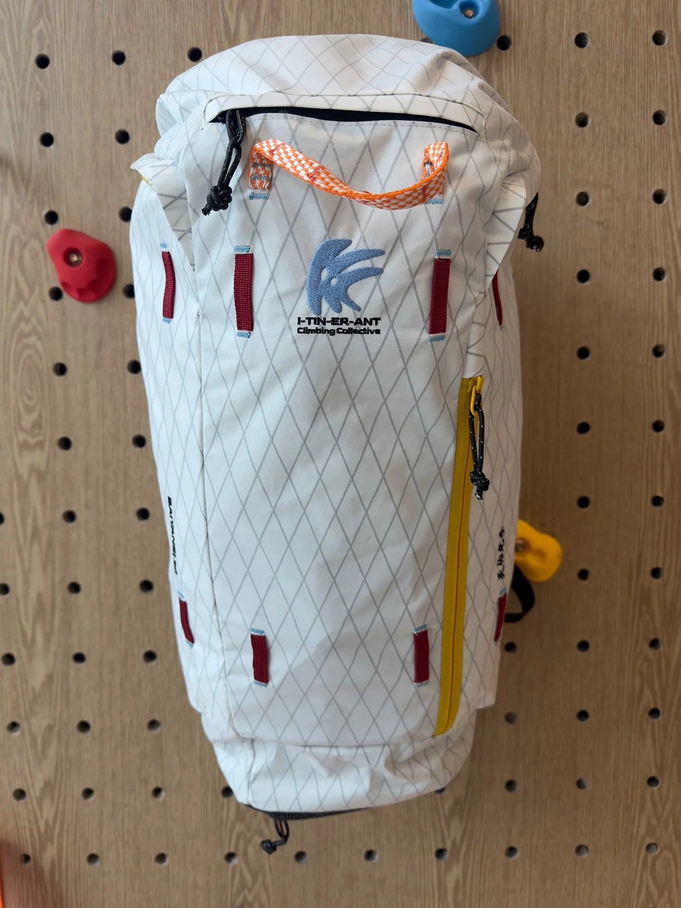 Pack_WhitePackFaceView_(WebOptimized).jpg