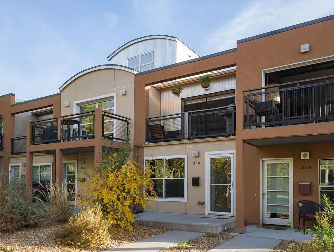 356 W Archer Place, Denver CO  |  $3,000