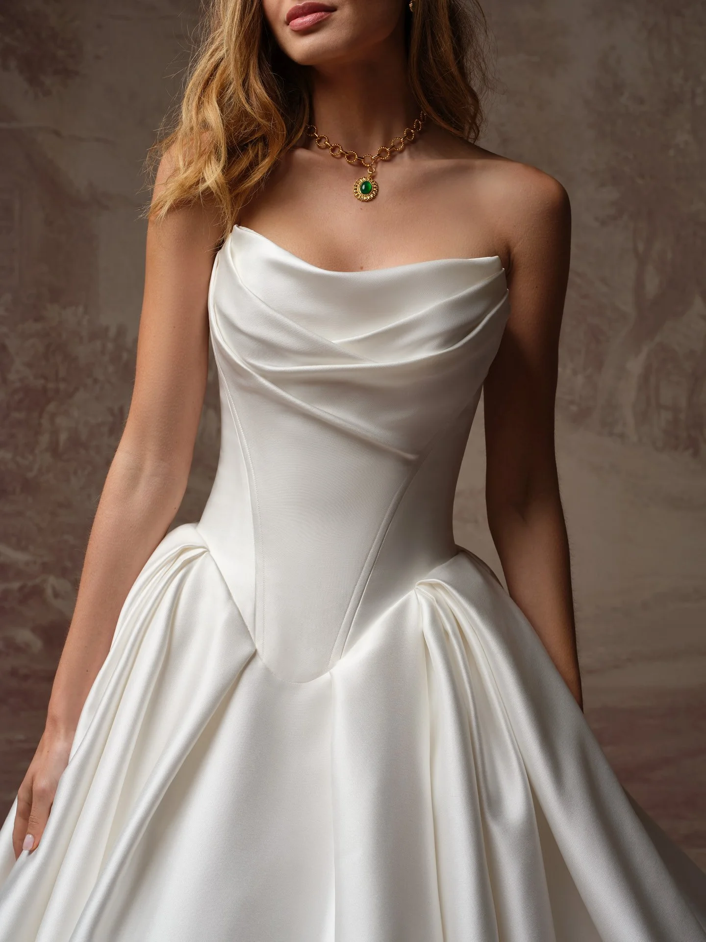Maggie-Sottero-Fiorita-Ballgown-Wedding-Dress-F6MS207A01-Alt51-IV002.jpg