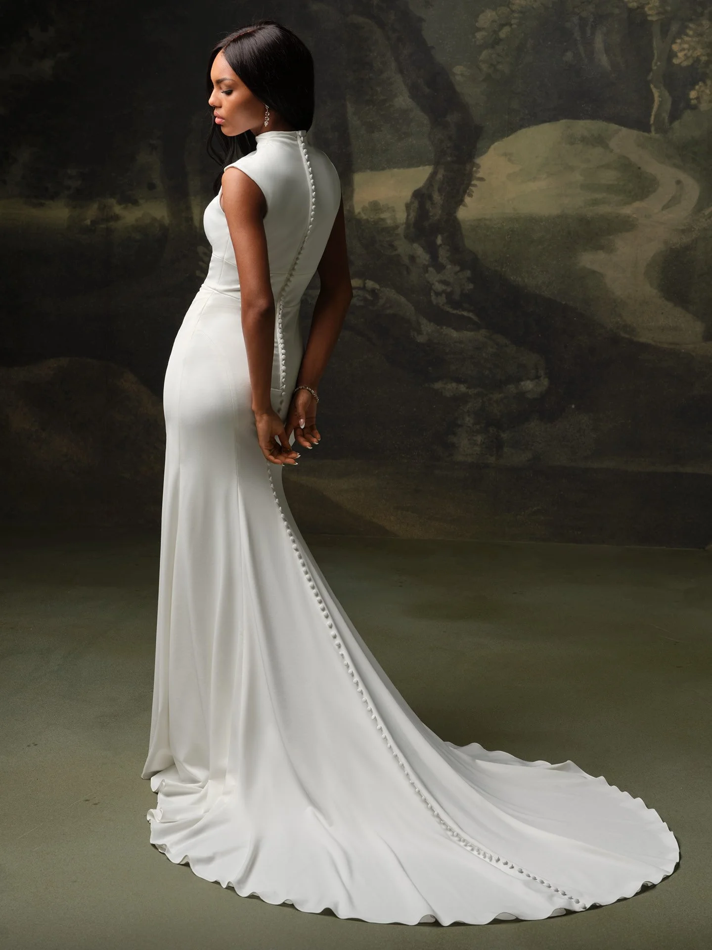 Rebecca-Ingram-Paula-Sheath-Wedding-Dress-S7RS408A01-Alt54-IV002.jpg
