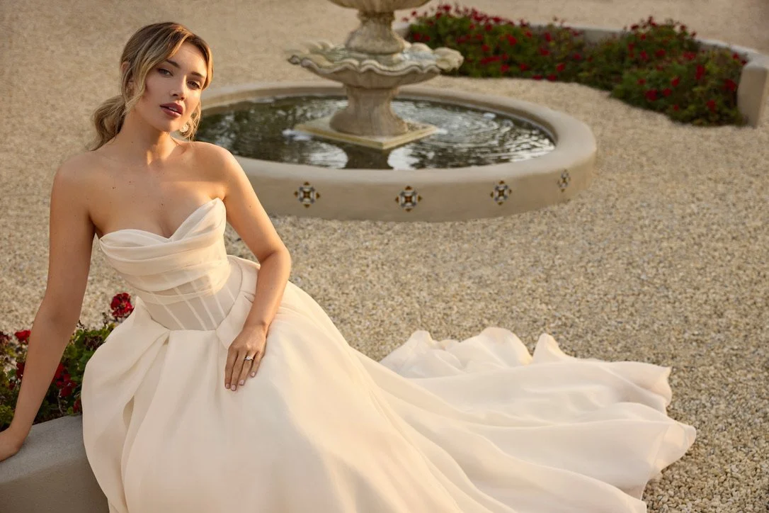 ArianeStrapless.jpg