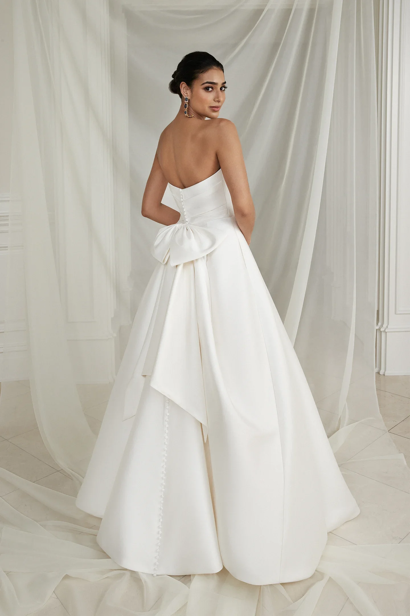 Estelle Back.webp