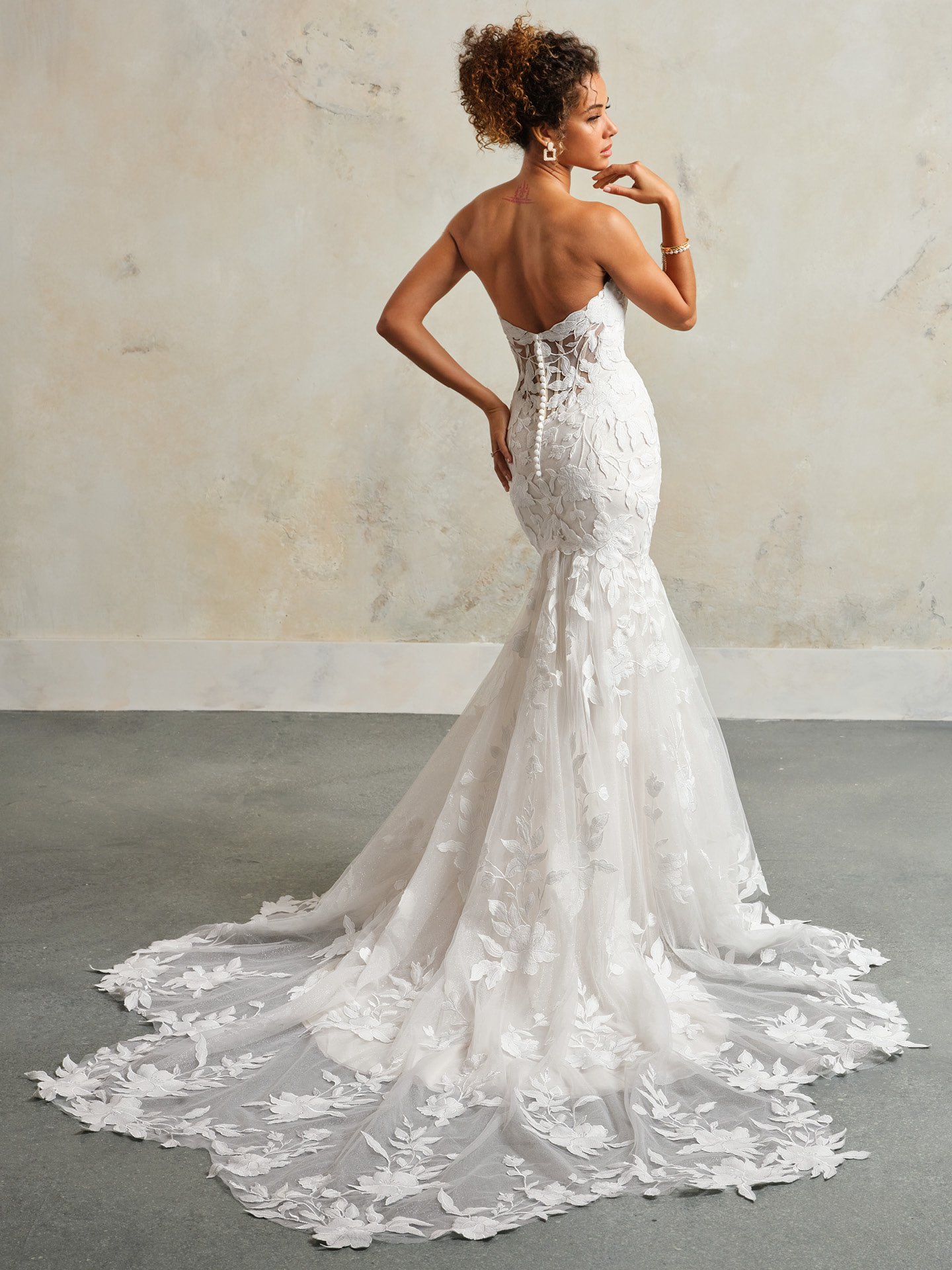 Maggie-Sottero-Bridget-Fit-and-Flare-Wedding-Dress-24MS731A01-Alt53-SBLS.jpg