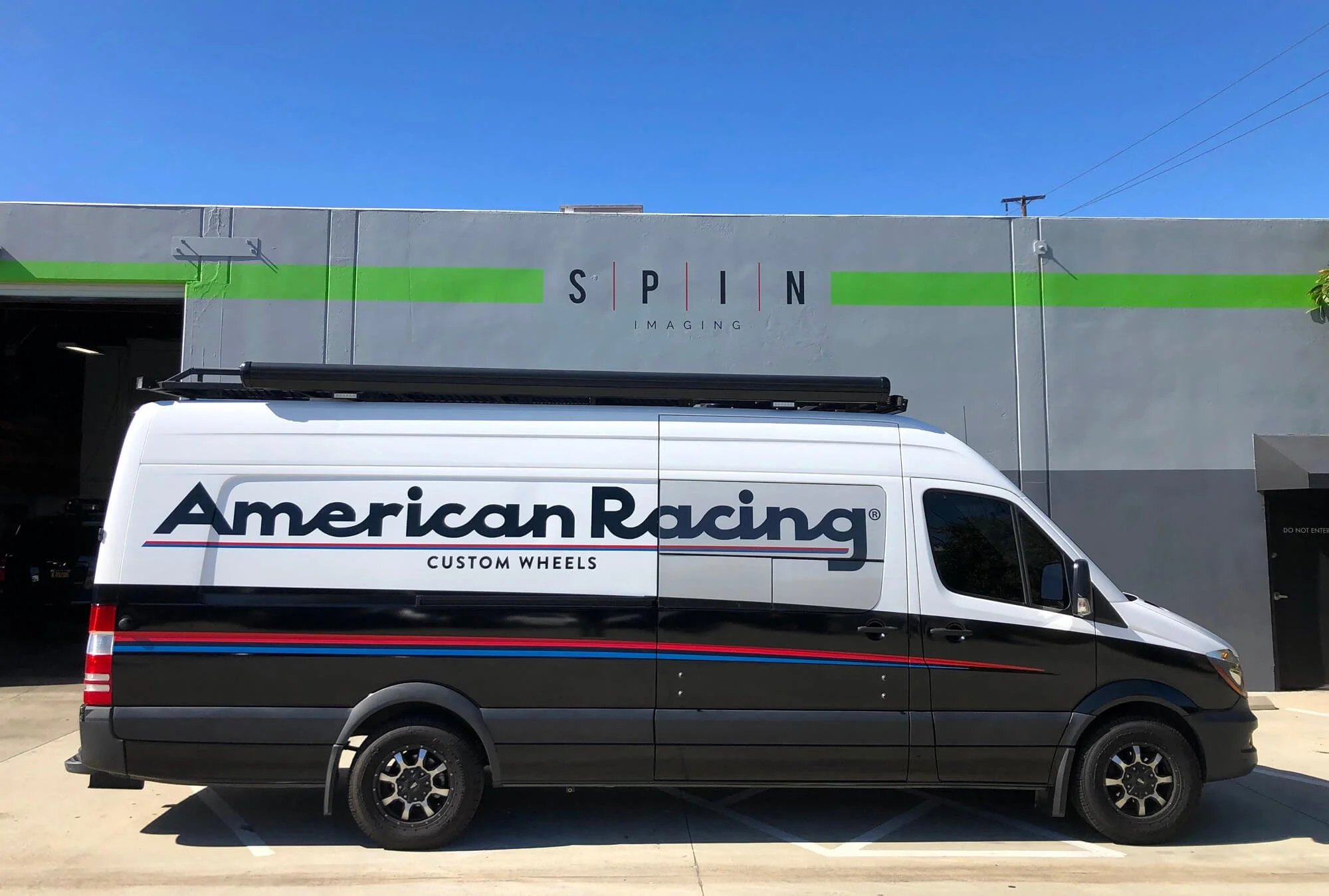american-racing-van.jpg