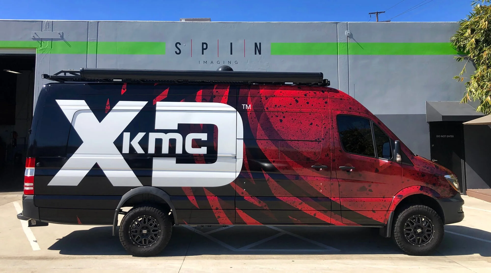 xd-kmc-van.jpg
