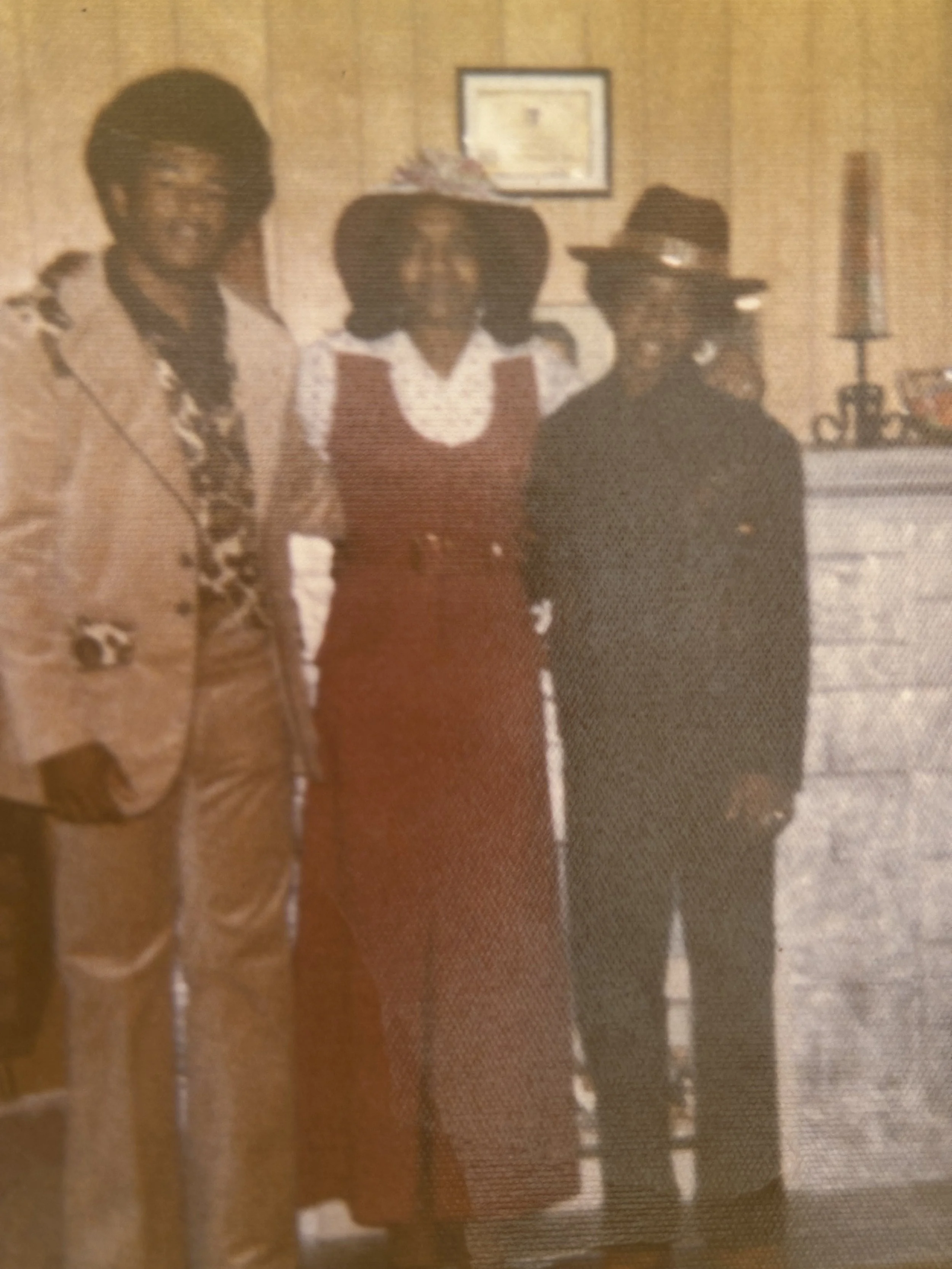 dad, grandma and ricky.jpeg
