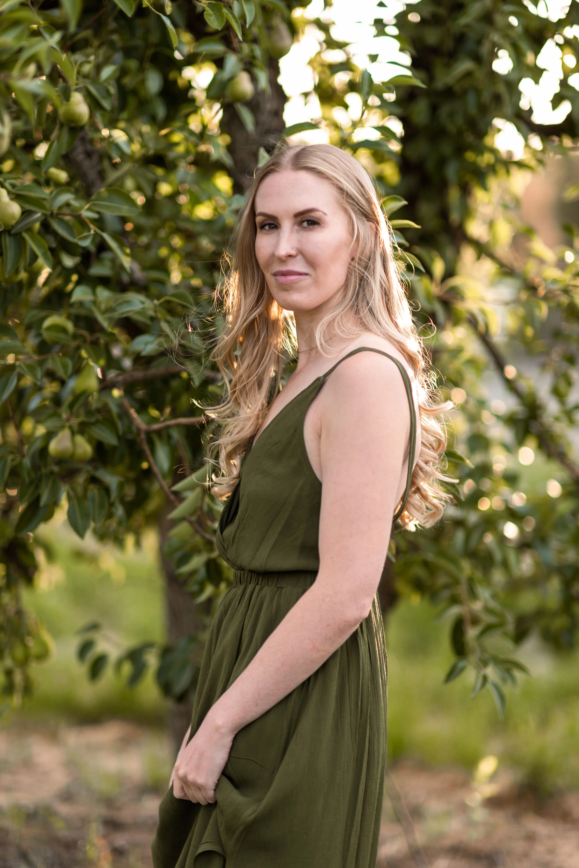 E-Headshots2021-40-Copy1.jpg